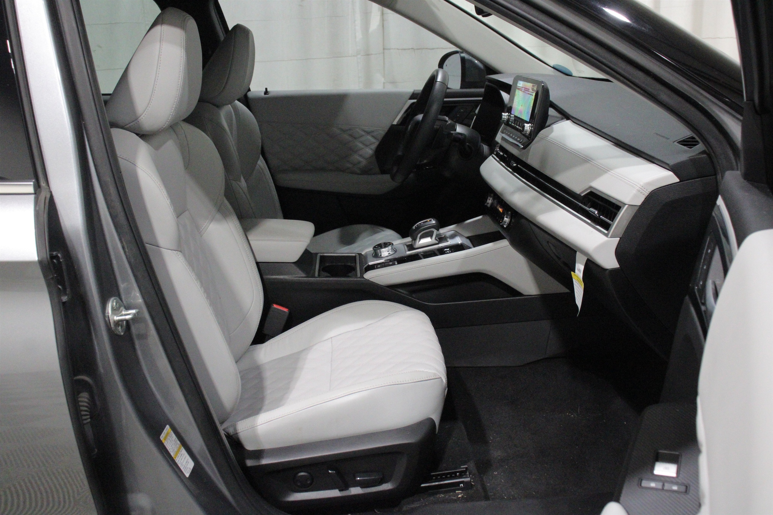 2023 Mitsubishi Outlander Plug-In Hybrid SEL - Photo 29
