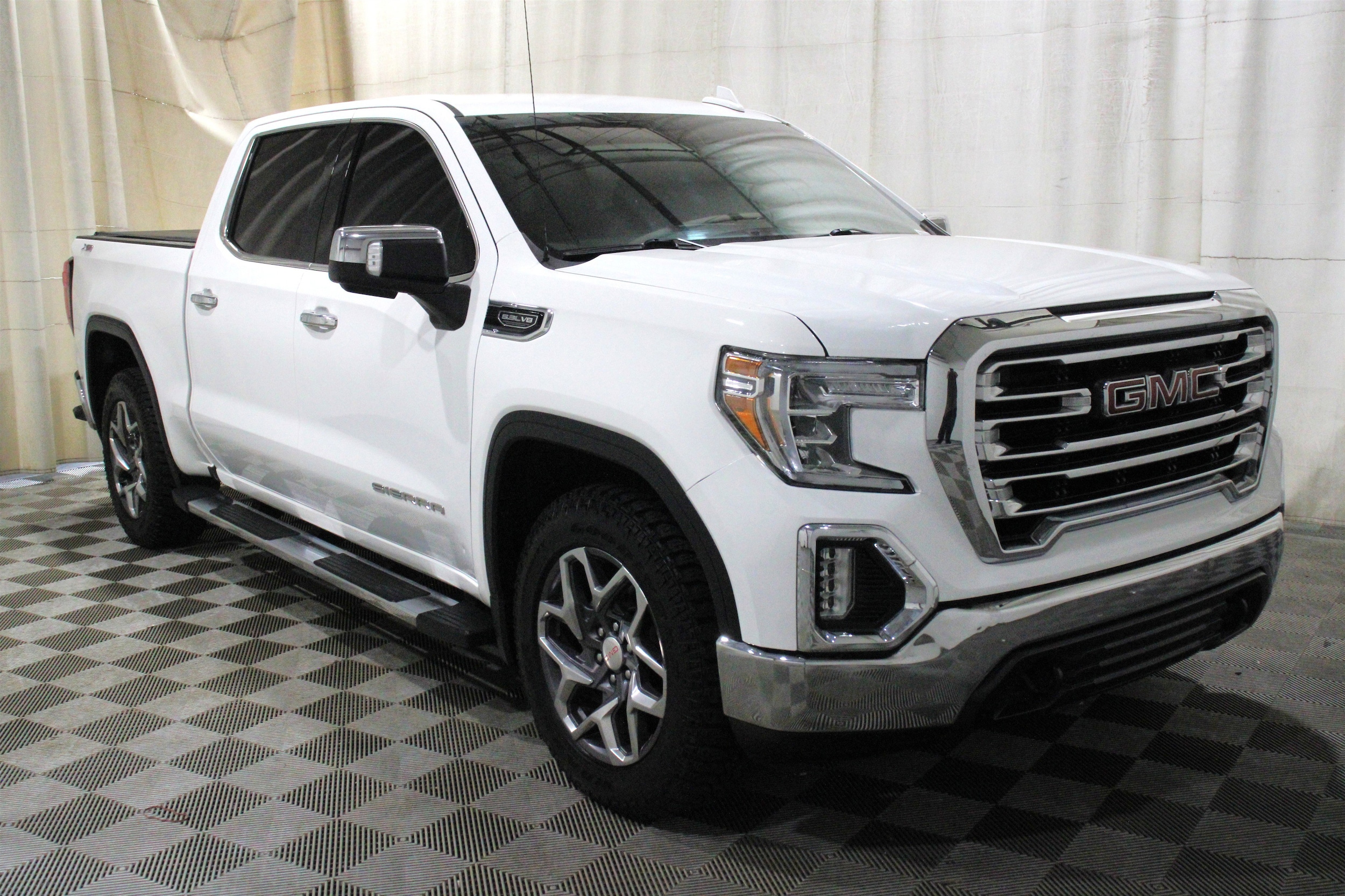 2019 GMC Sierra 1500 SLT - Photo 30