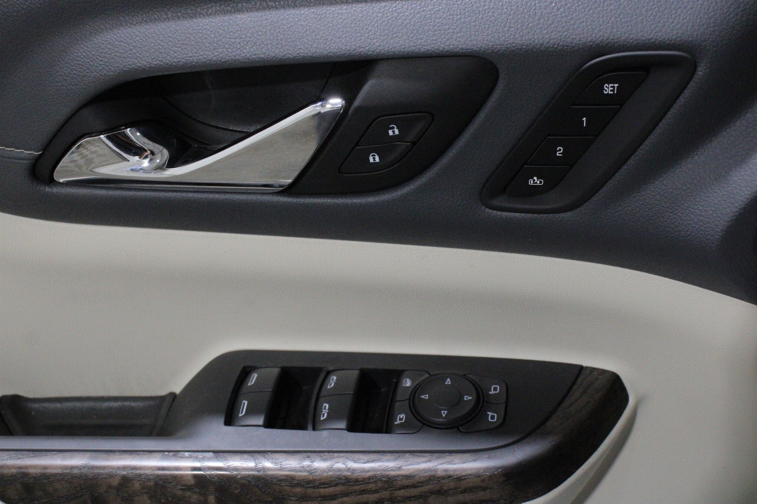 2023 GMC Acadia Denali - Photo 7