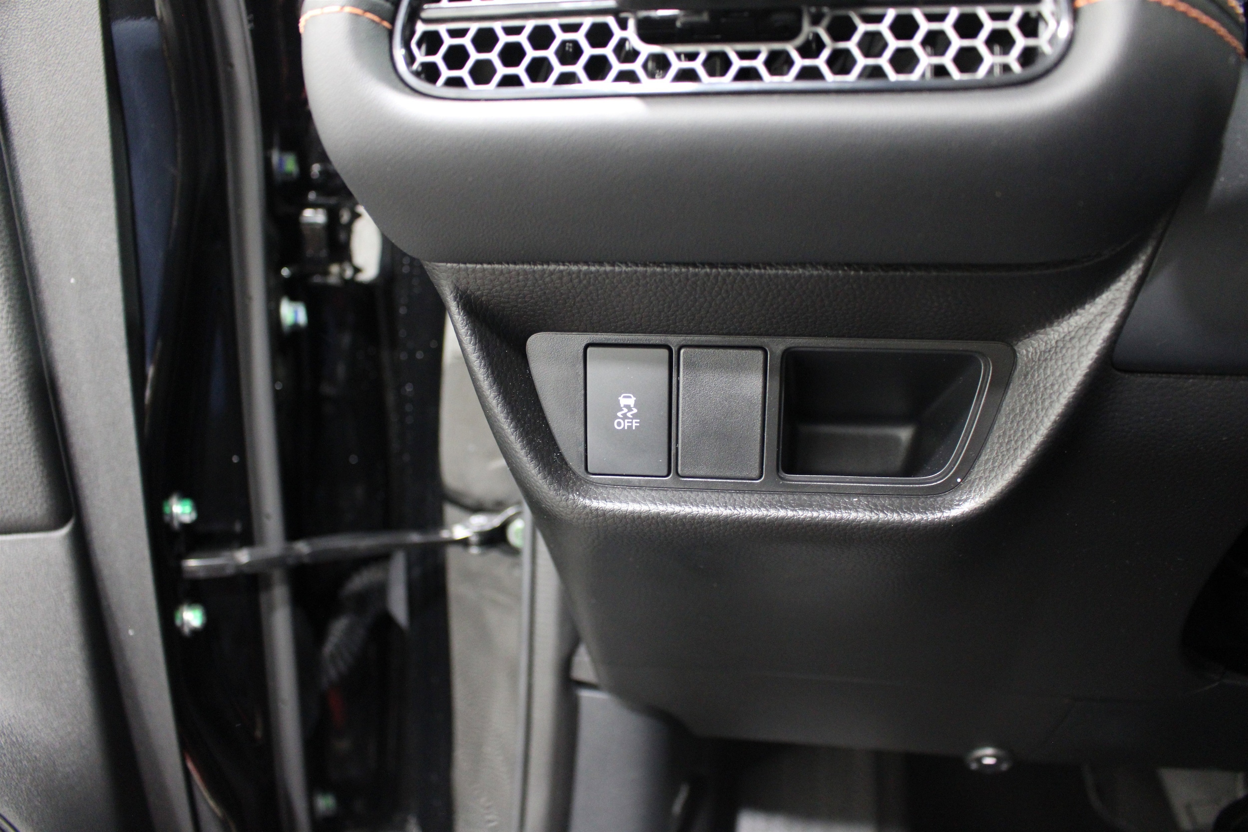 2026 Honda HR-V Sport - Photo 8