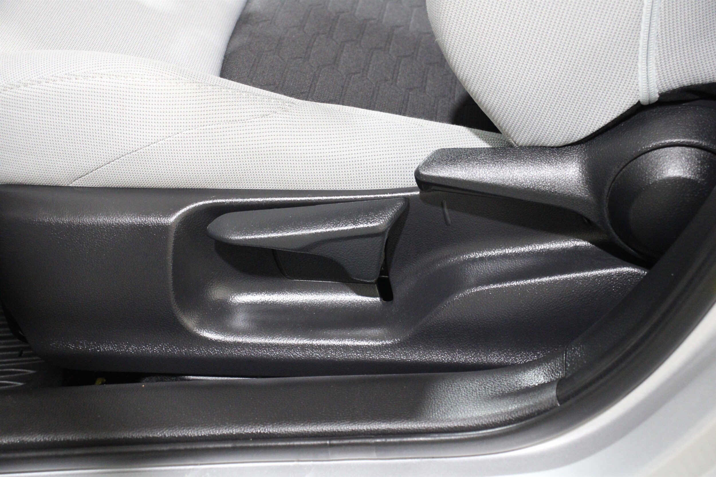 2022 Toyota Corolla SE photo 4