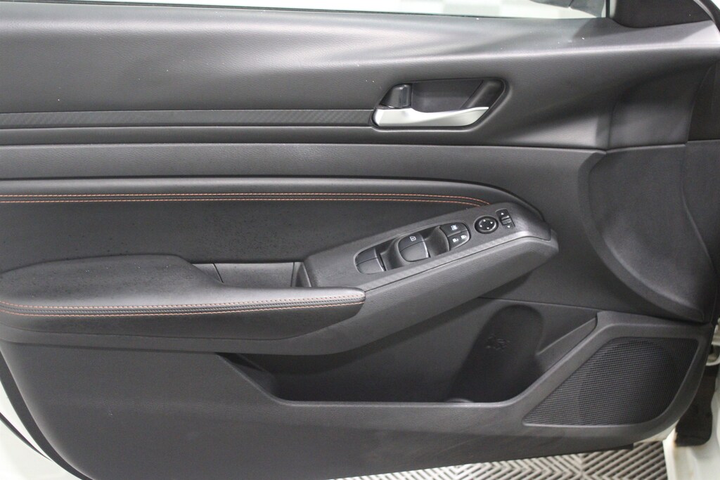 Used 2021 Nissan Altima 2.5 SR Sedan