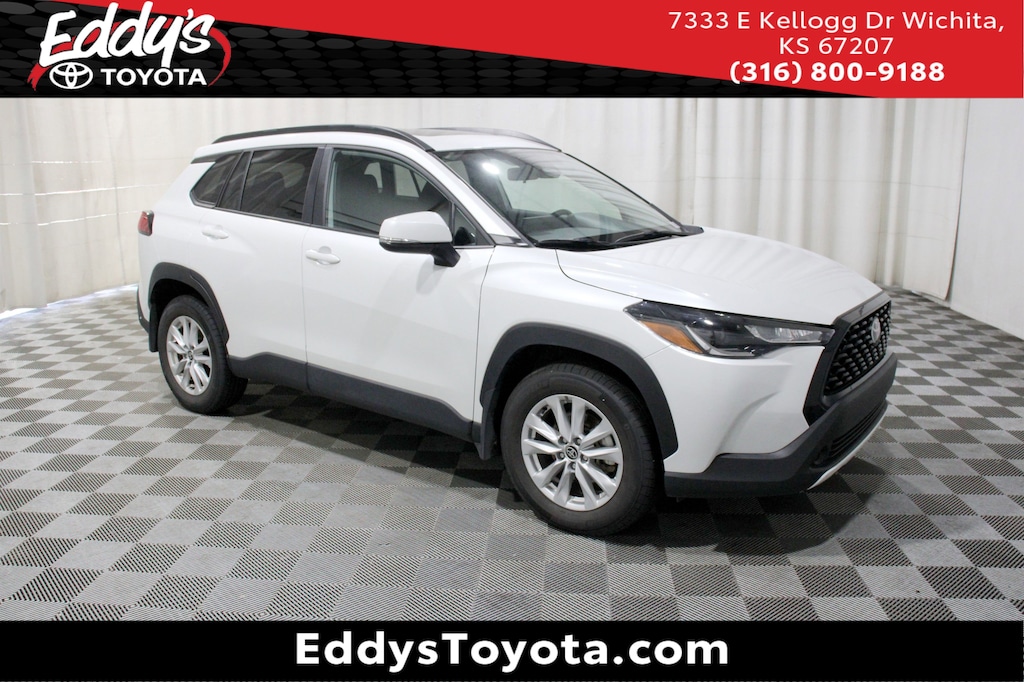 Used 2024 Toyota Corolla Cross LE SUV