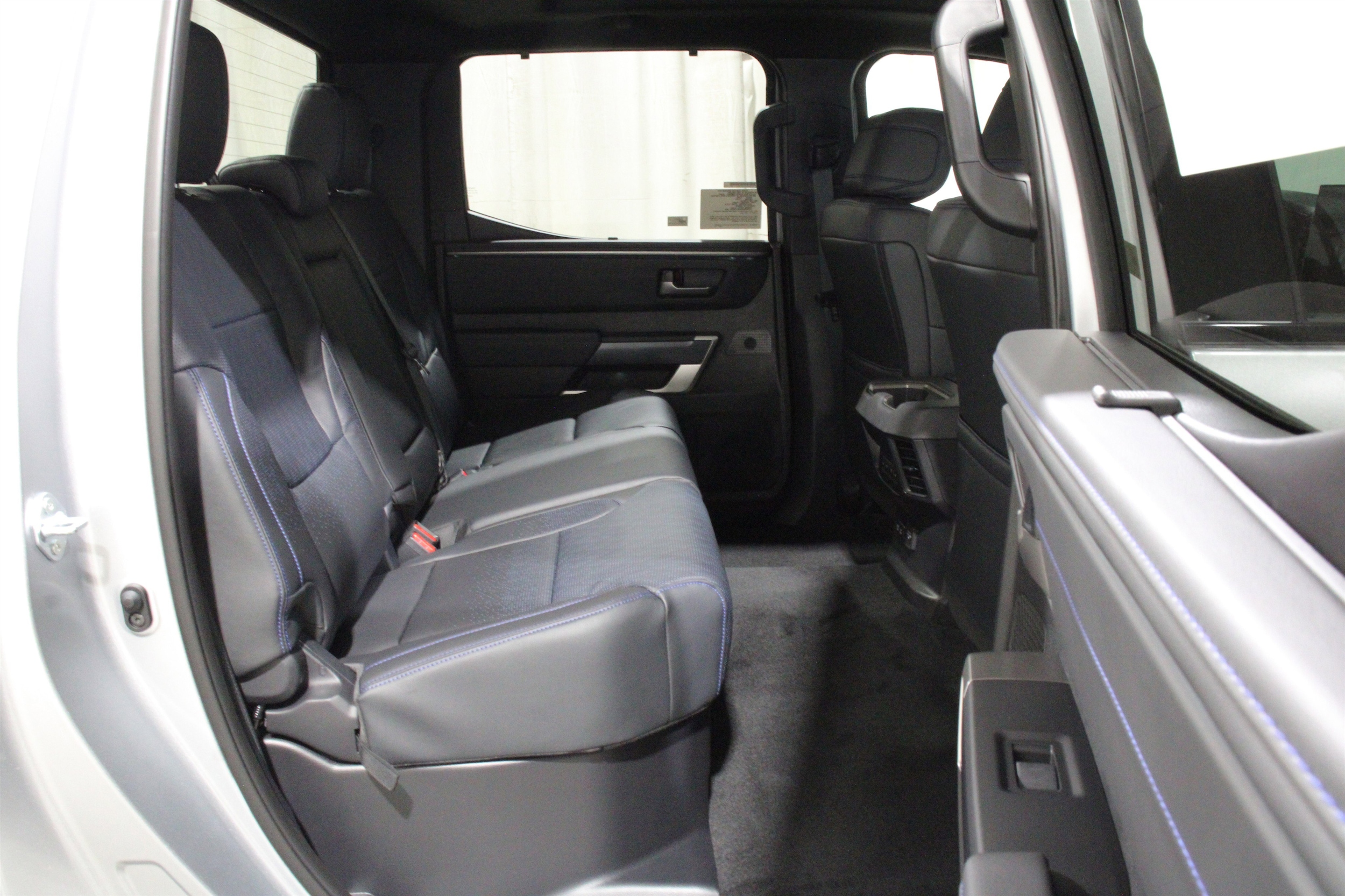 2026 Toyota Tundra Platinum - Photo 27