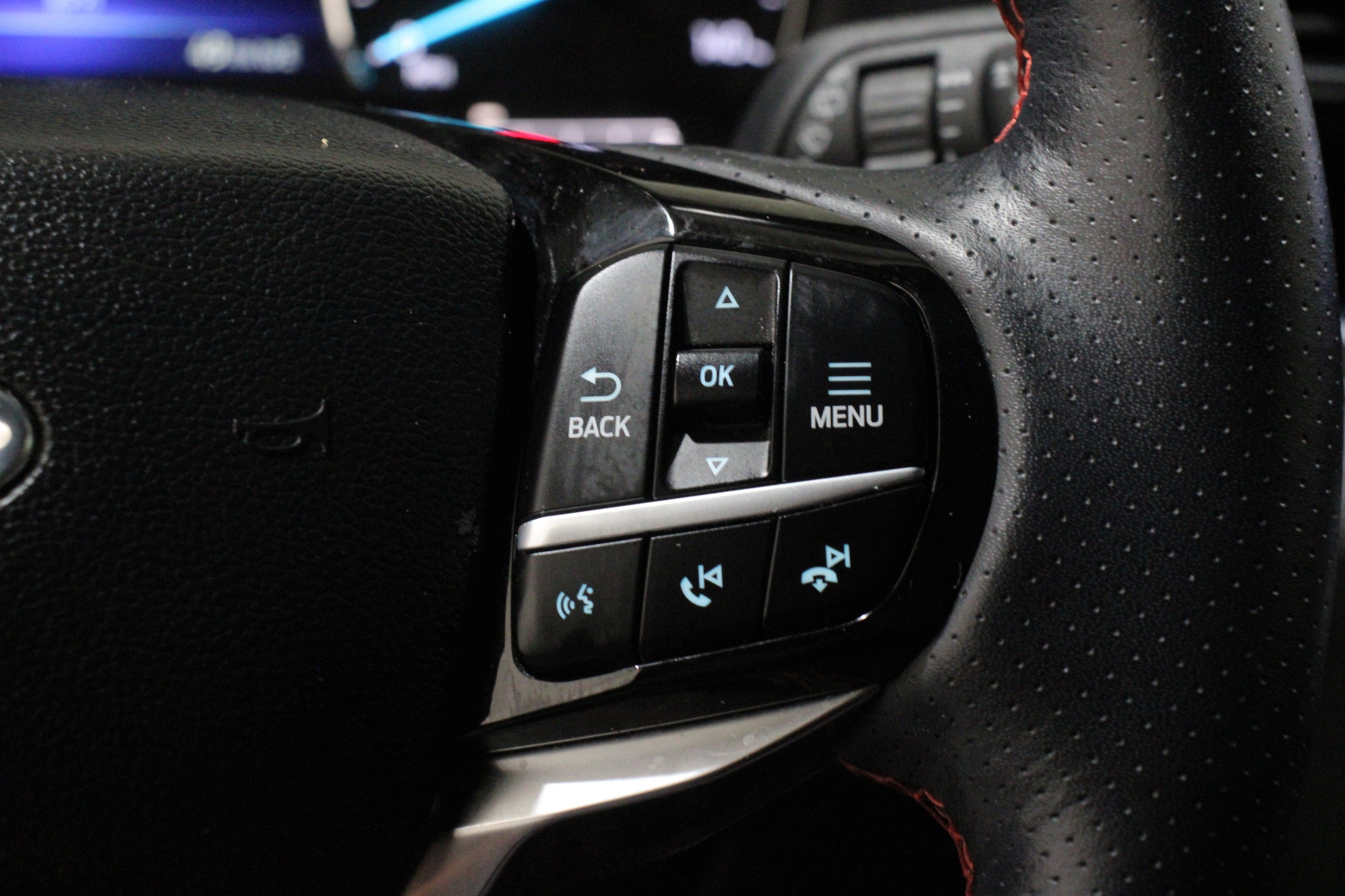 2023 Ford Explorer ST-LINE - Photo 10