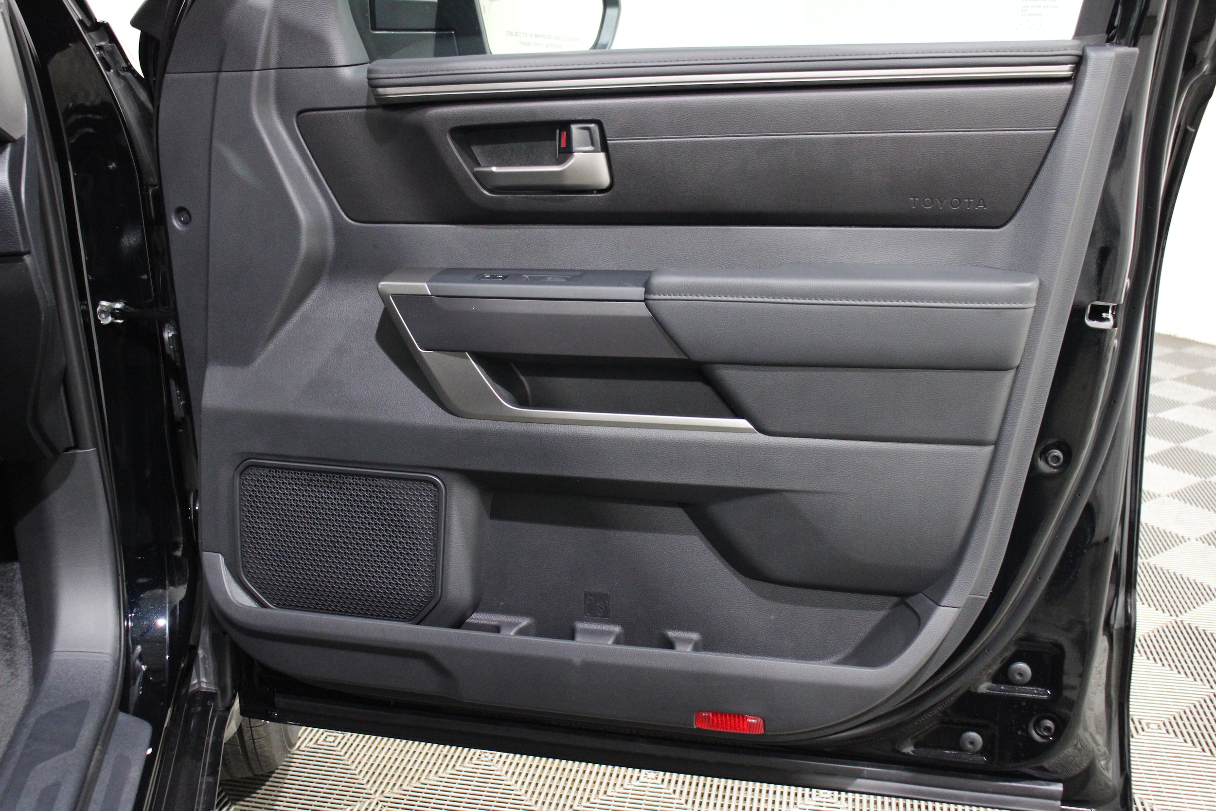 2026 Toyota Tundra SR5 - Photo 25