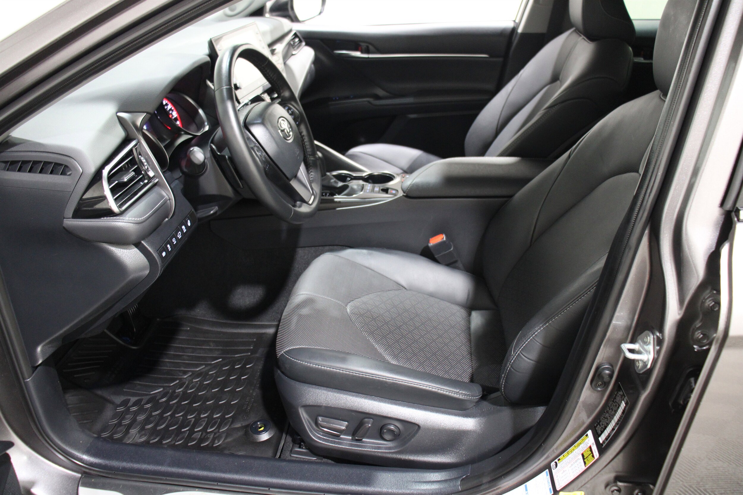 2024 Toyota Camry XSE photo 3