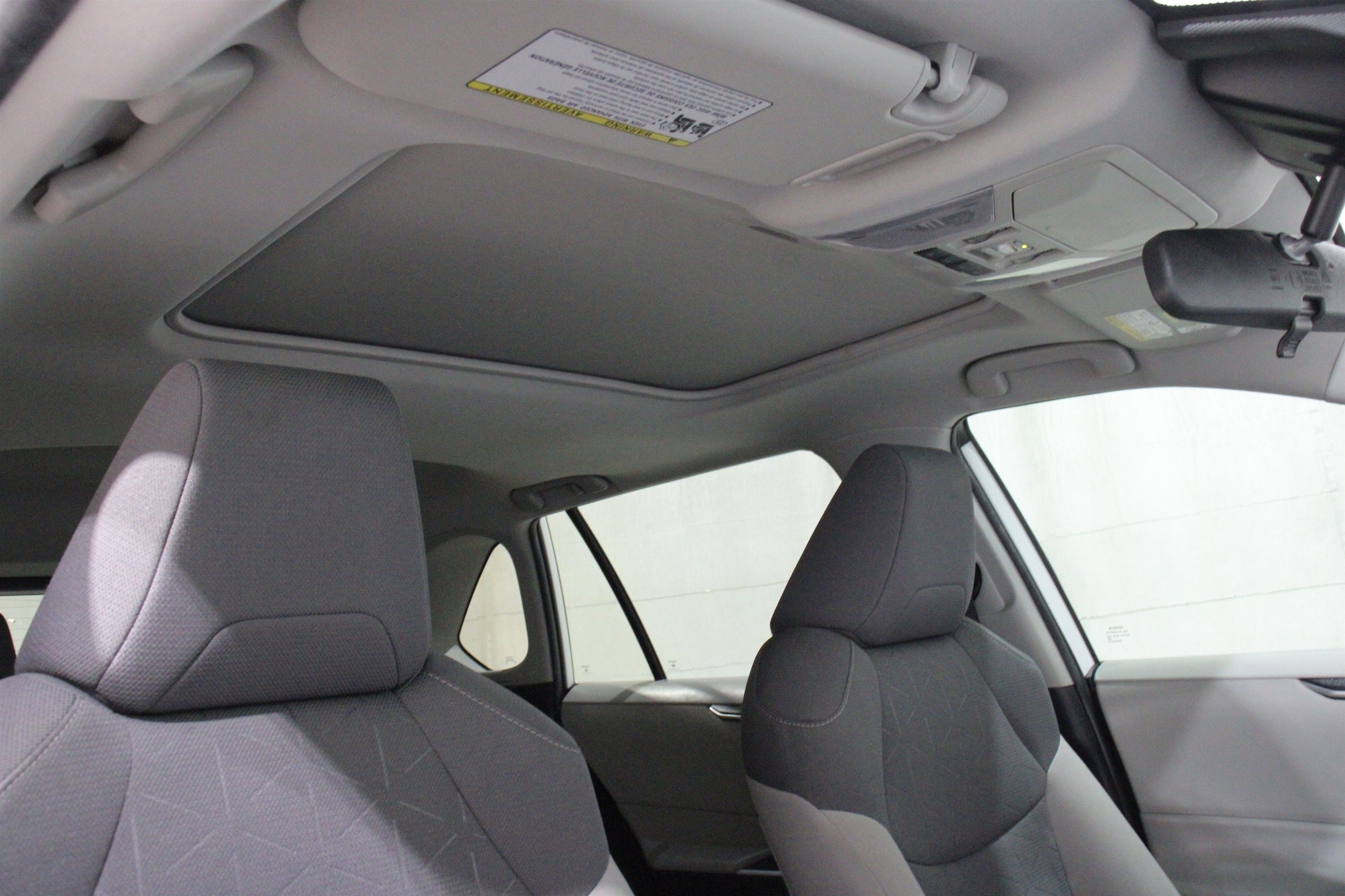 2022 Toyota RAV4 XLE - Photo 28