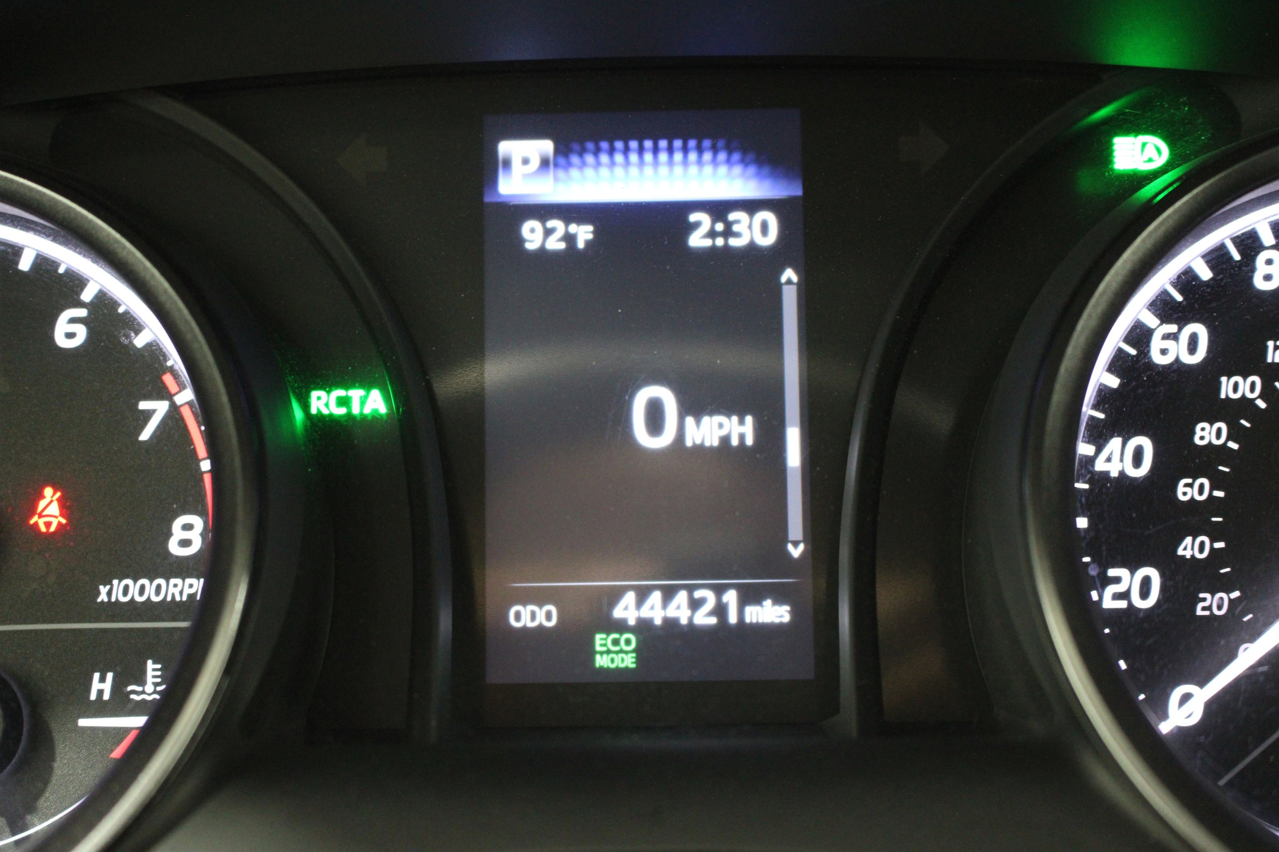 2024 Toyota Camry SE - Photo 13