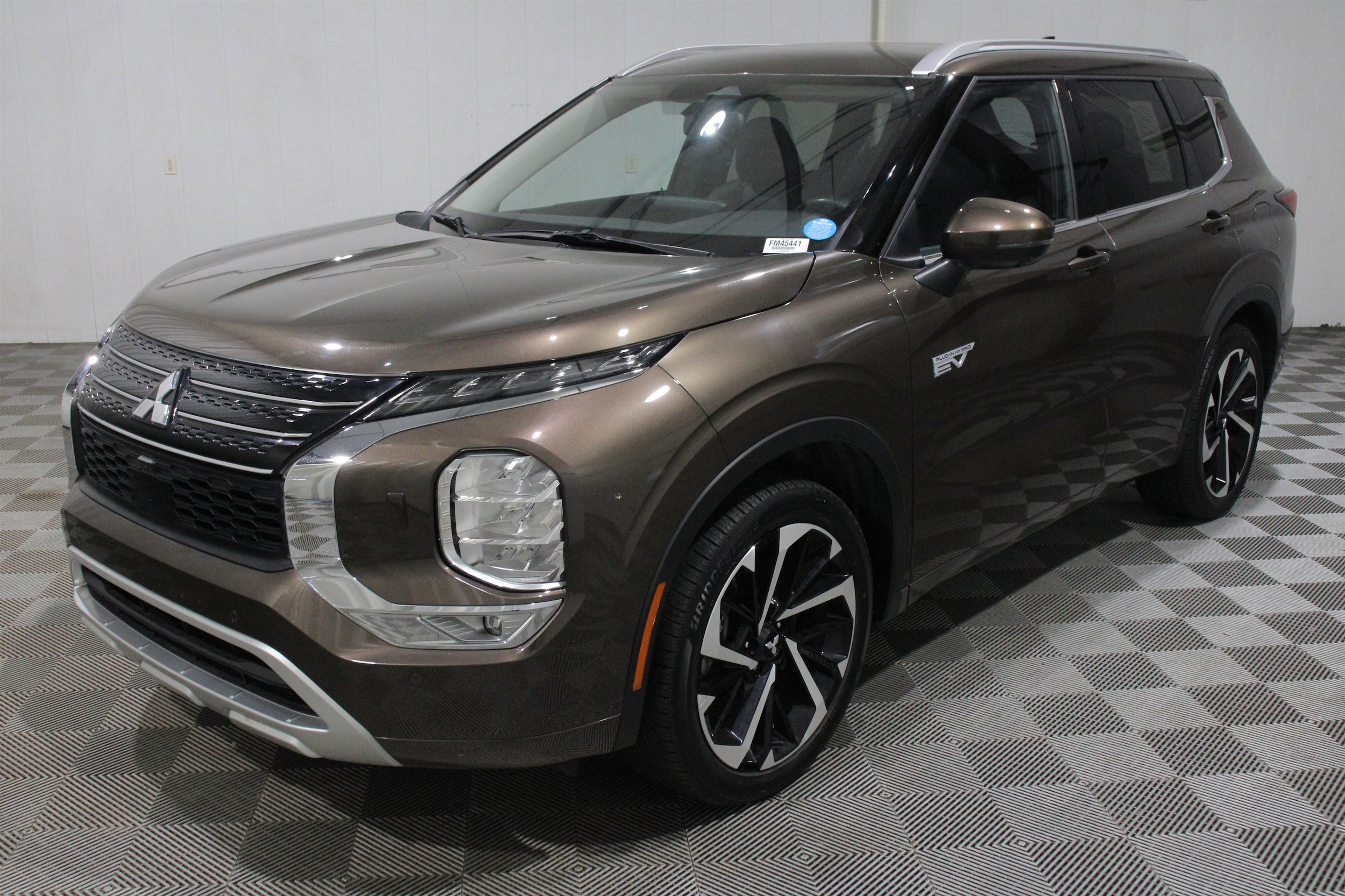 2024 Mitsubishi Outlander Plug-in Hybrid SEL - Photo 39