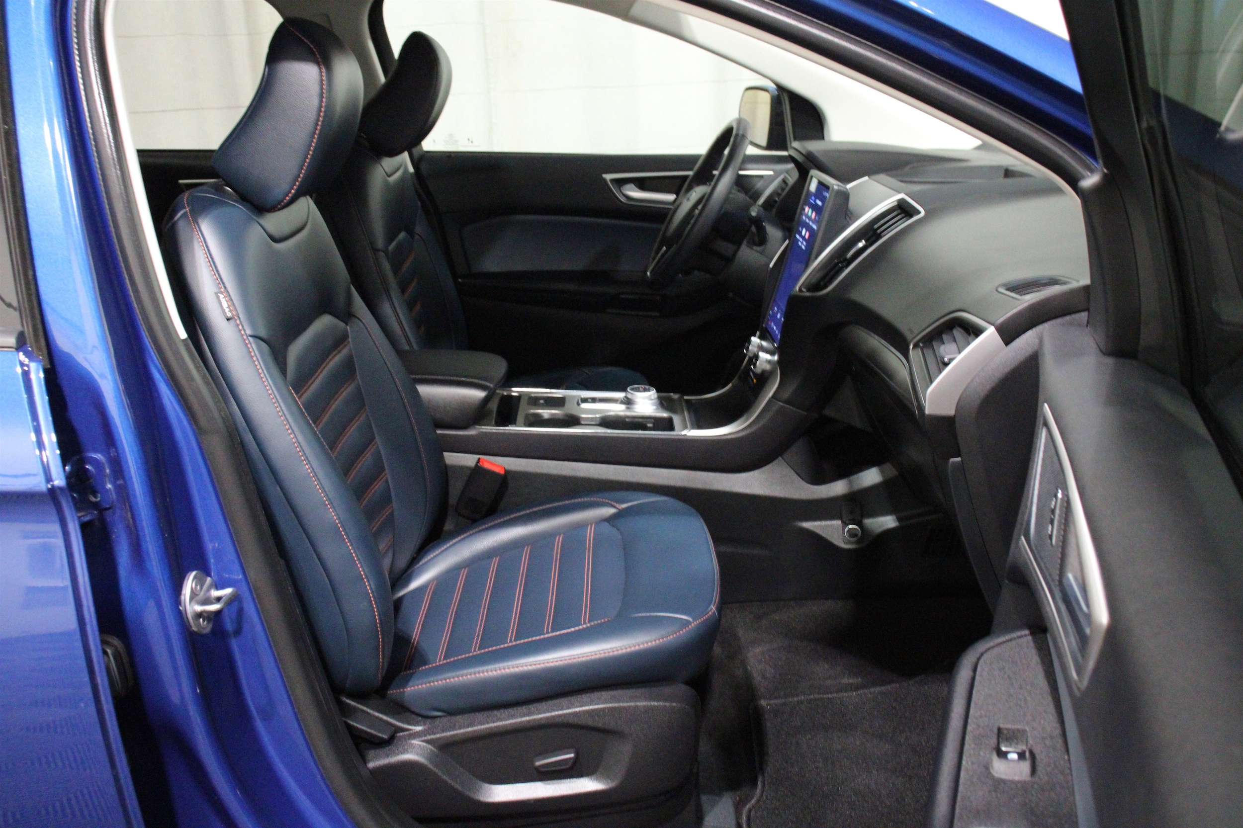 2024 Ford Edge SEL - Photo 25