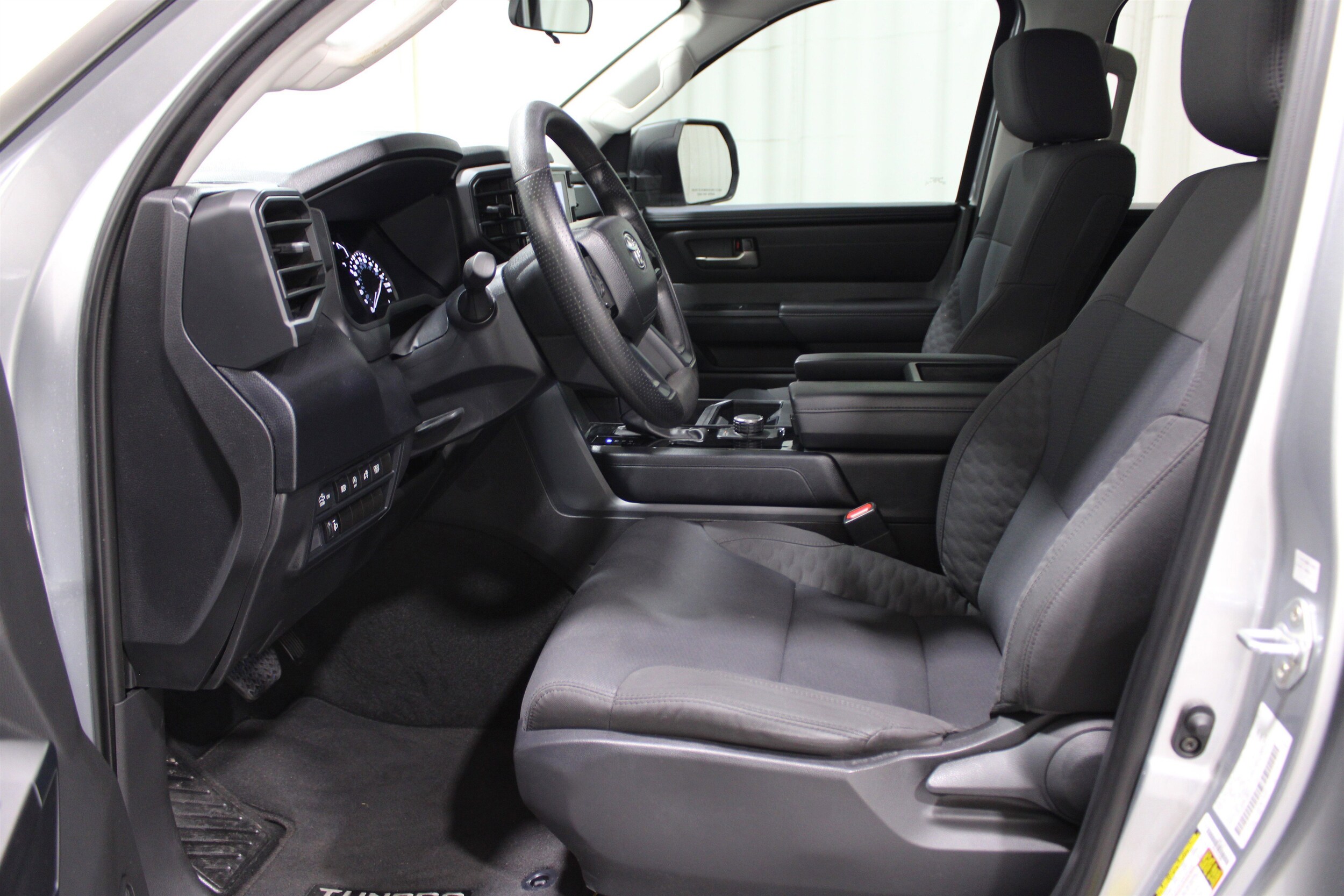 2024 Toyota Tundra SR5 photo 3