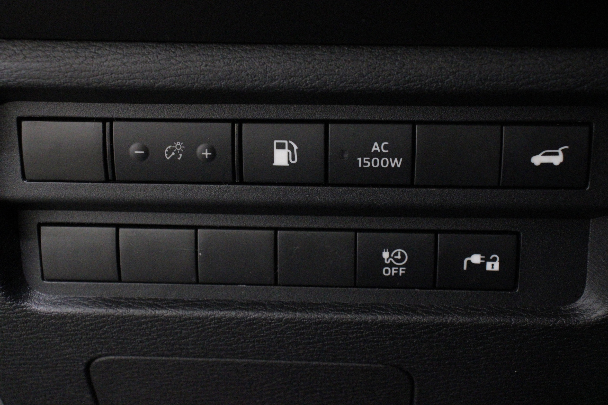 2023 Mitsubishi Outlander Plug-In Hybrid SEL - Photo 11