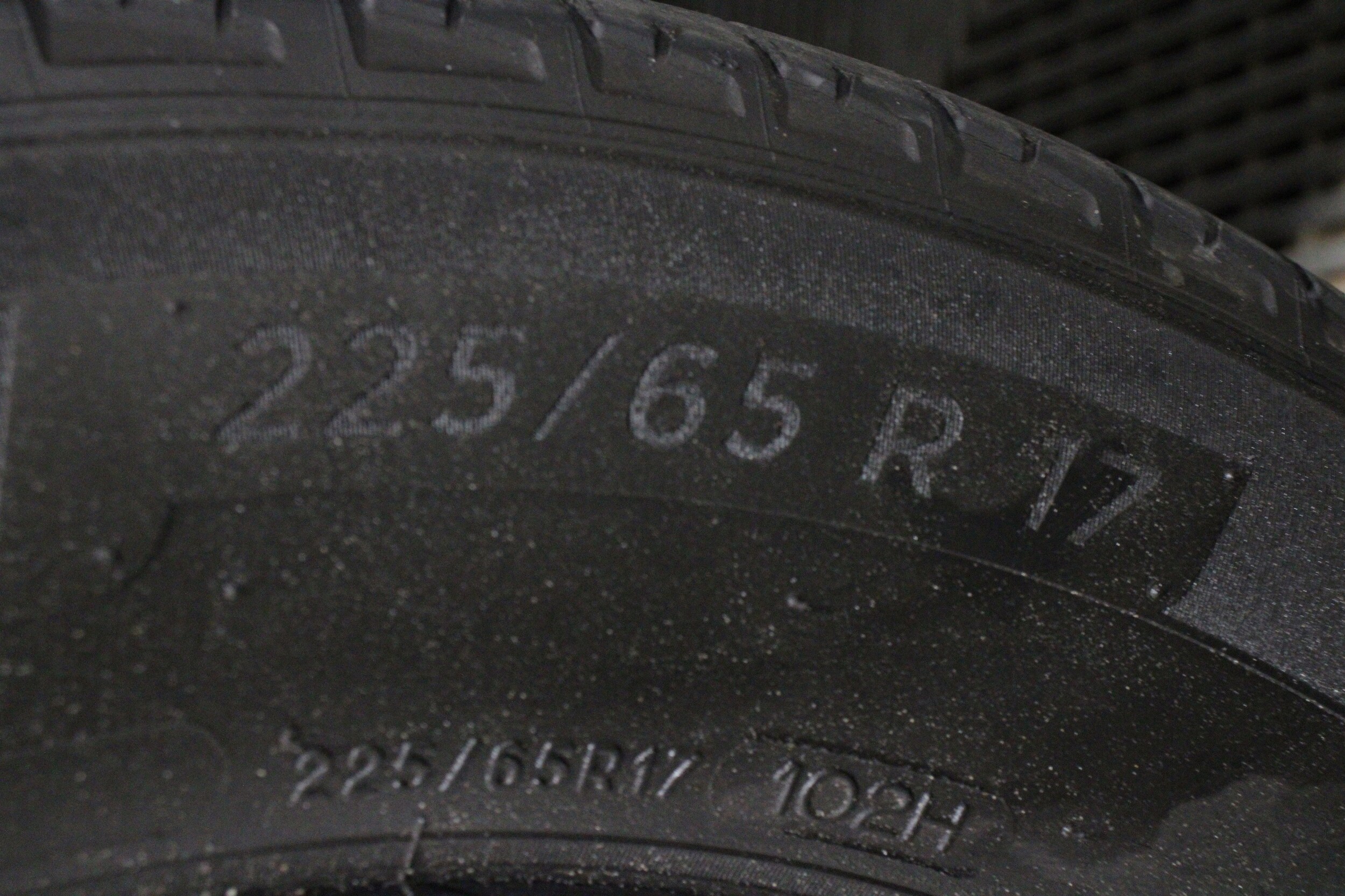 2024 Toyota RAV4 LE - Photo 36