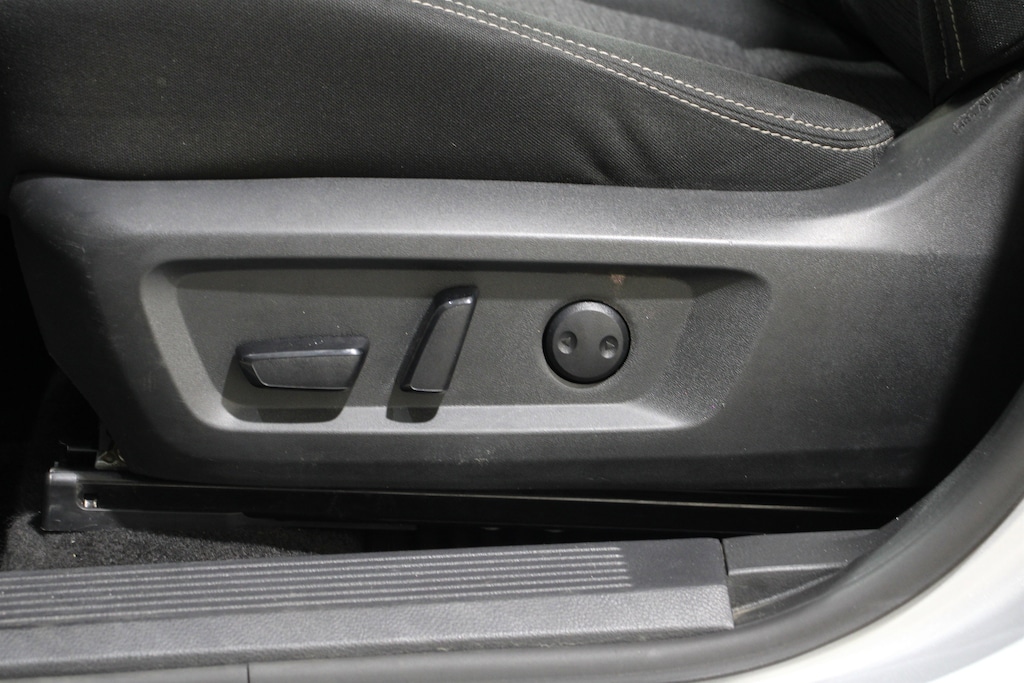 Used 2023 Nissan Rogue SV SUV