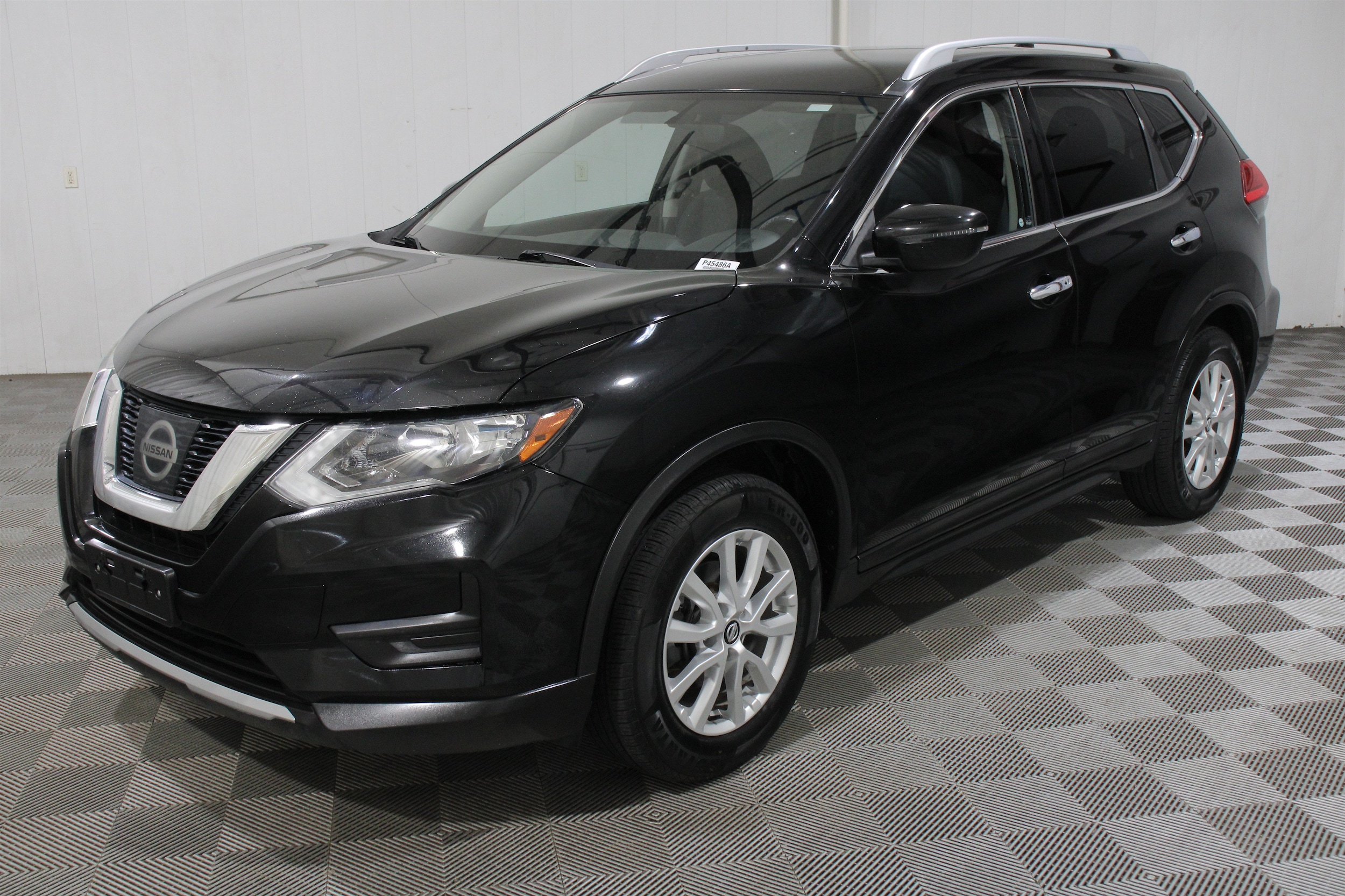 2017 Nissan Rogue SV - Photo 33