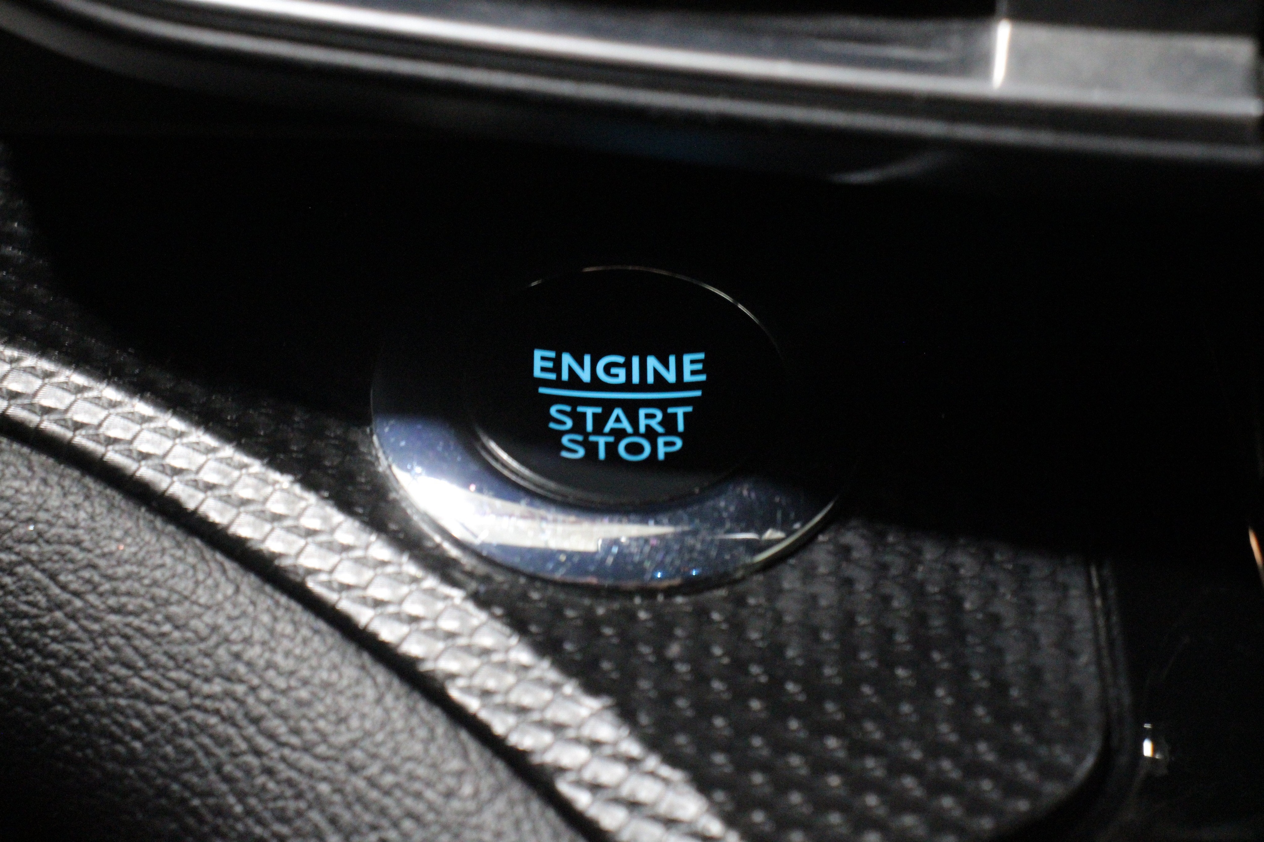 2023 Ford Explorer ST-LINE - Photo 22