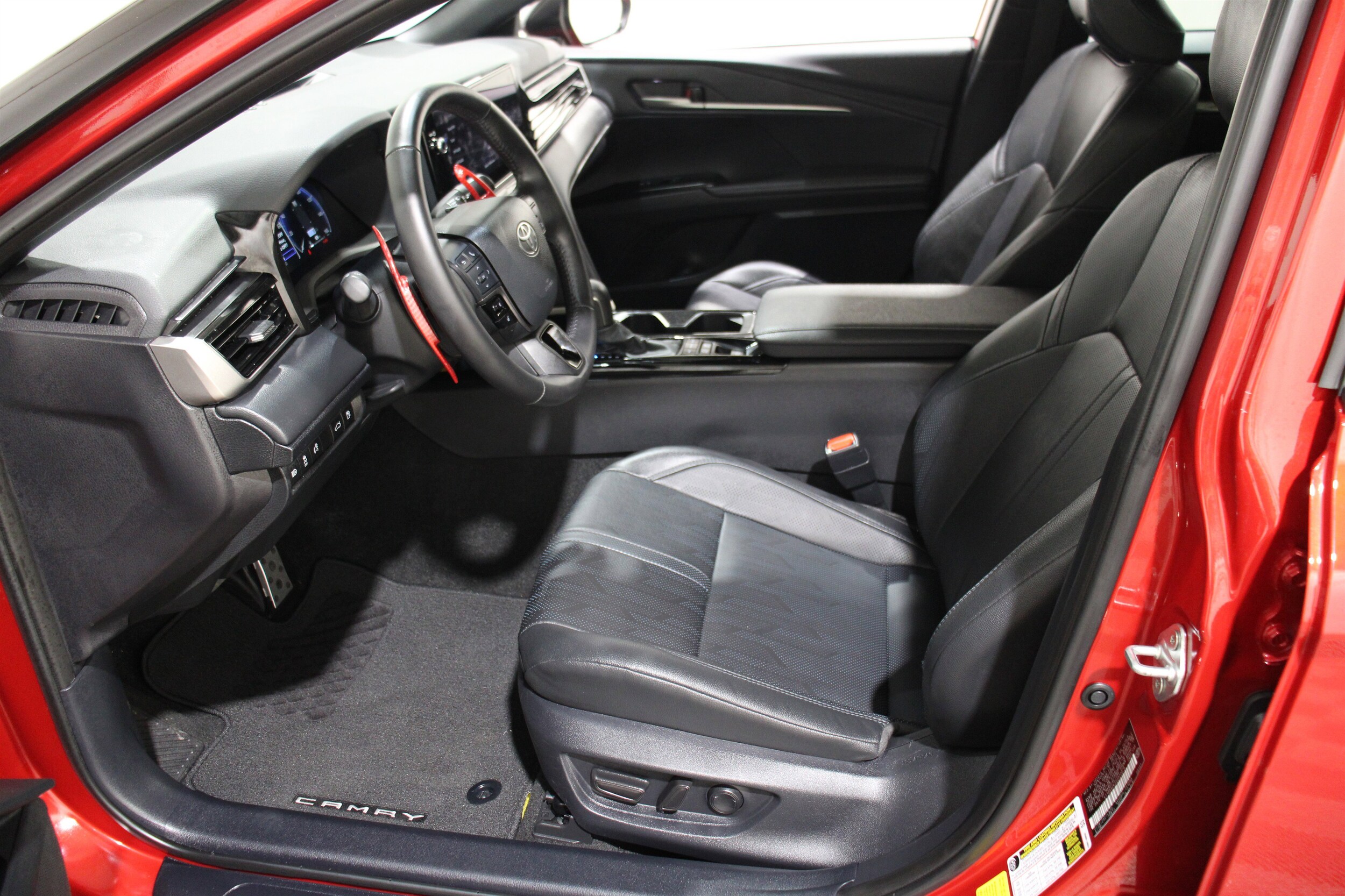 2025 Toyota Camry XSE photo 3