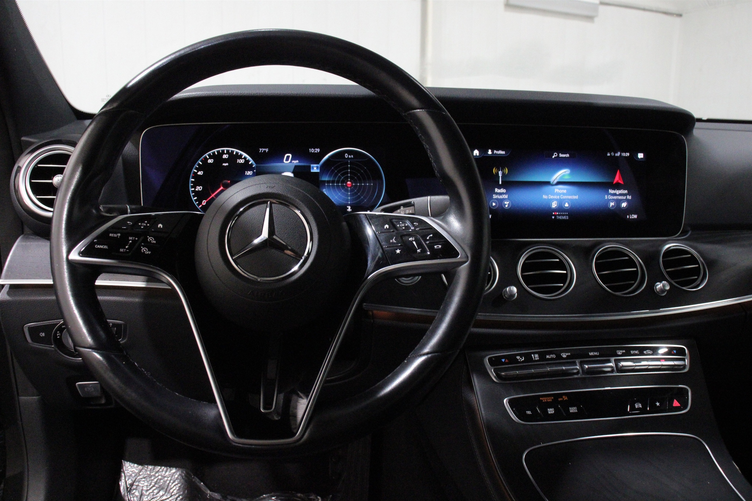 2022 Mercedes-Benz E-Class E350 - Photo 8