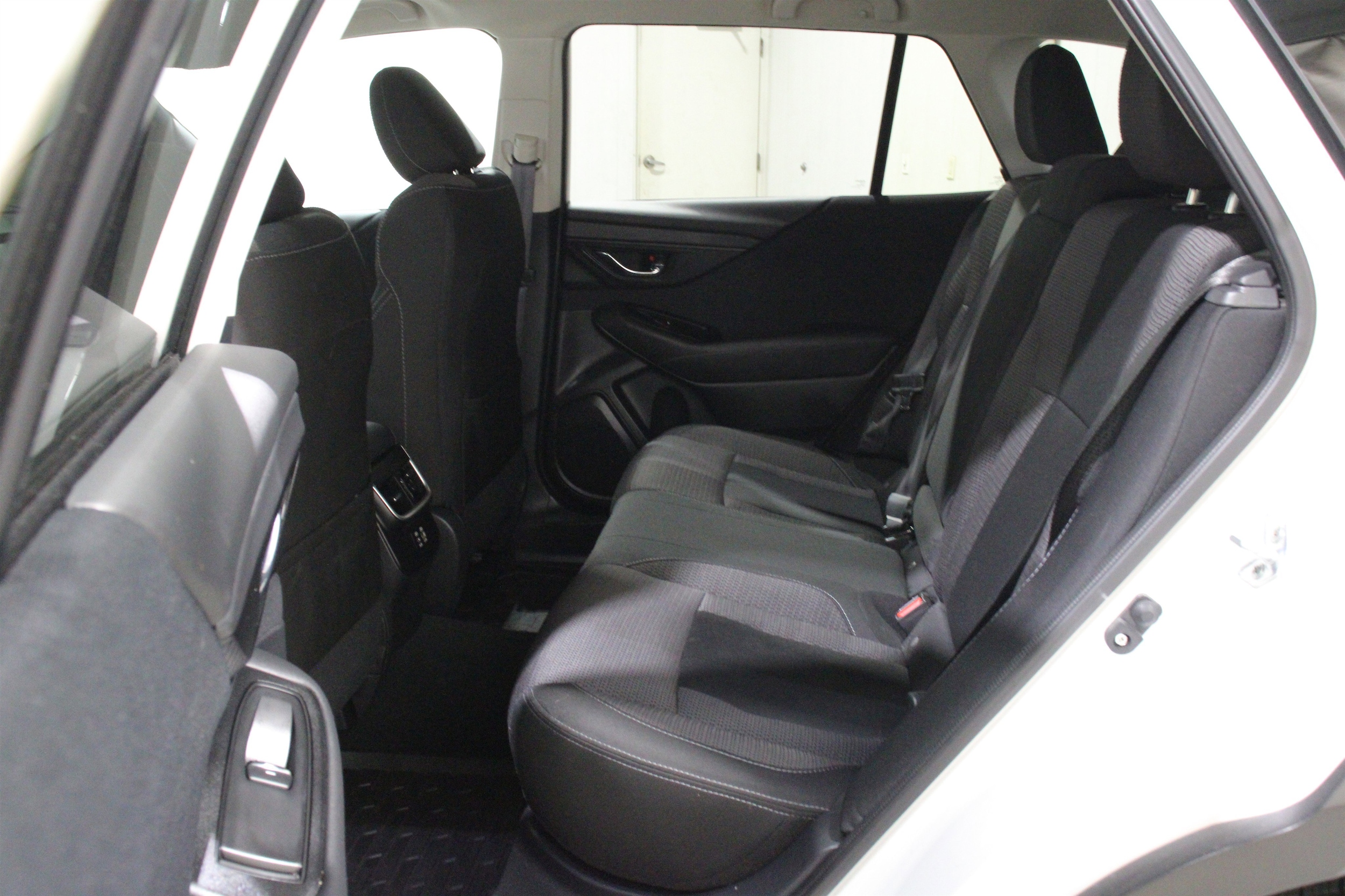 2025 Subaru Outback Premium - Photo 21