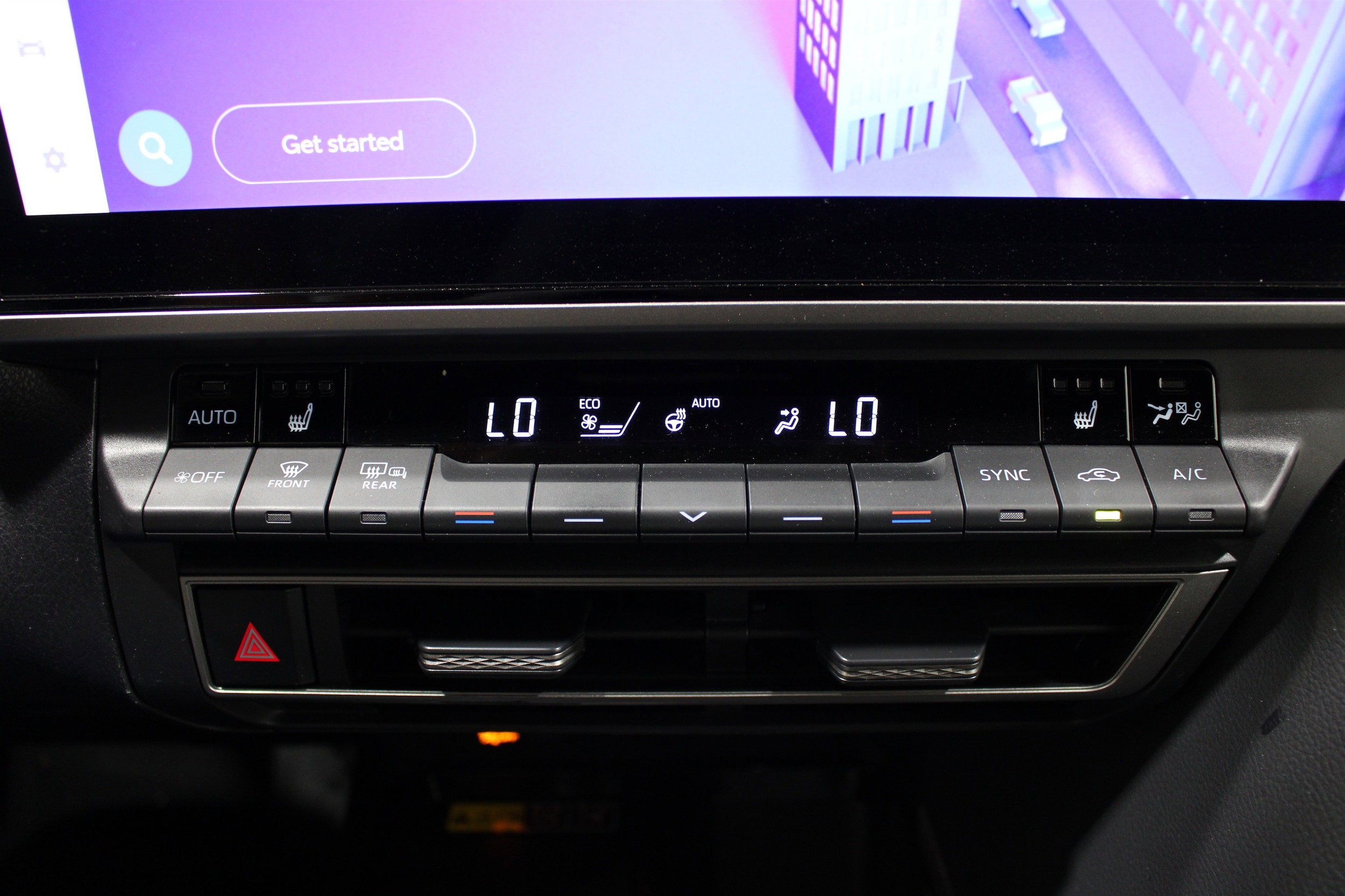 2025 Toyota Camry XSE - Photo 16