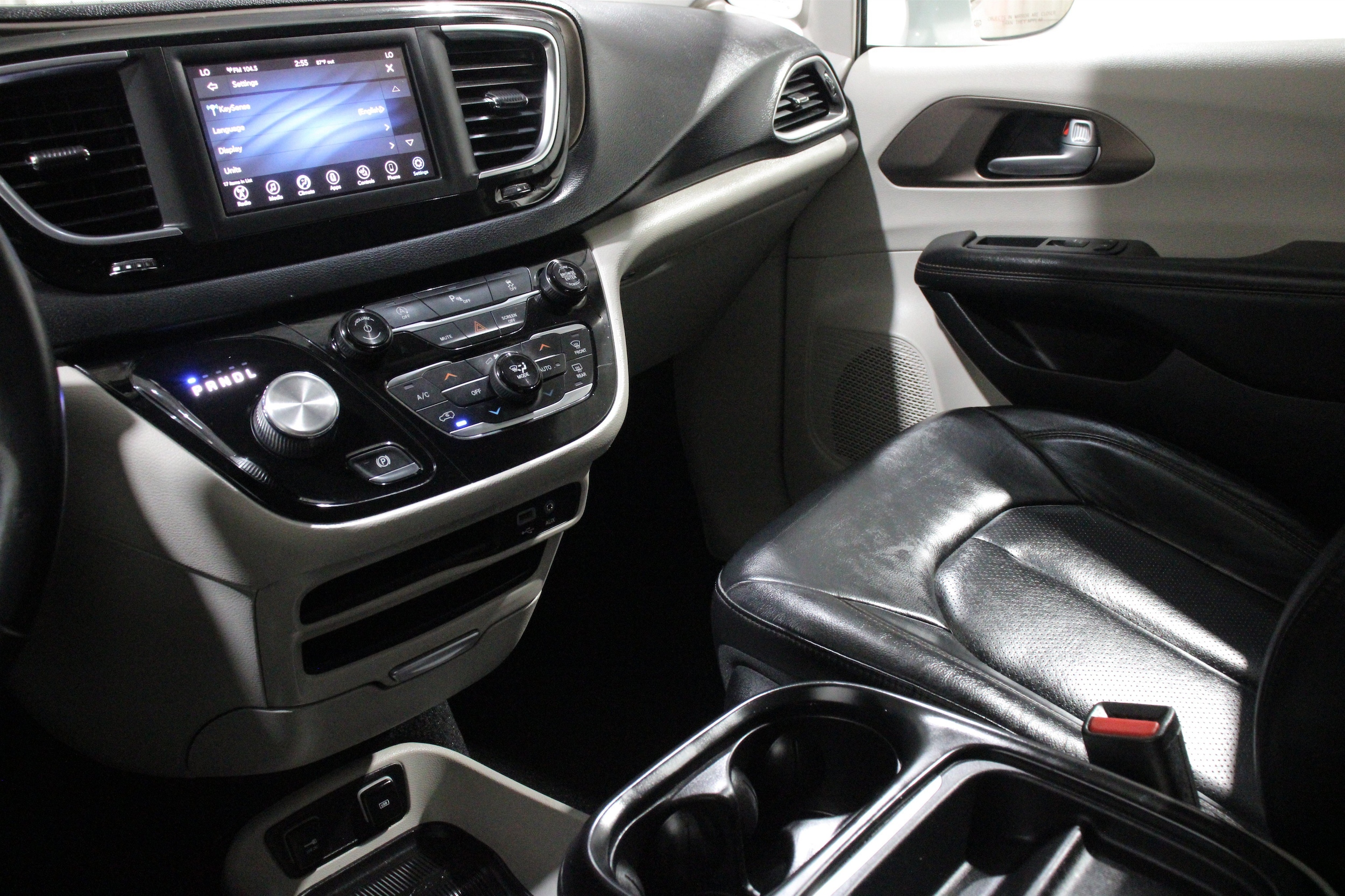 2018 Chrysler Pacifica Touring L - Photo 20