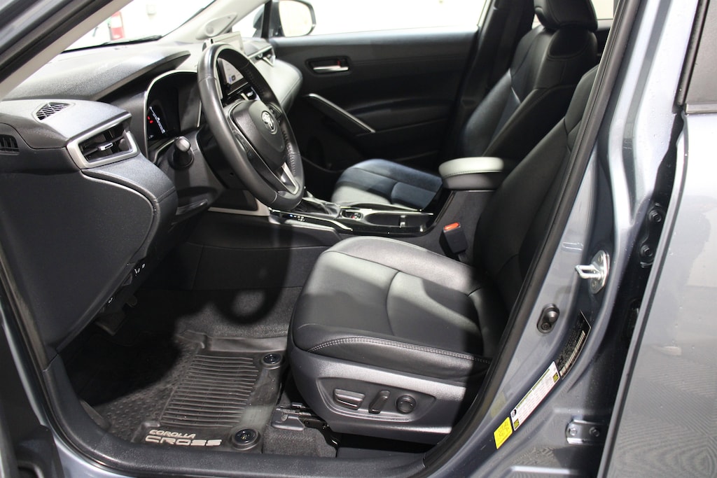 Used 2024 Toyota Corolla Cross XLE SUV