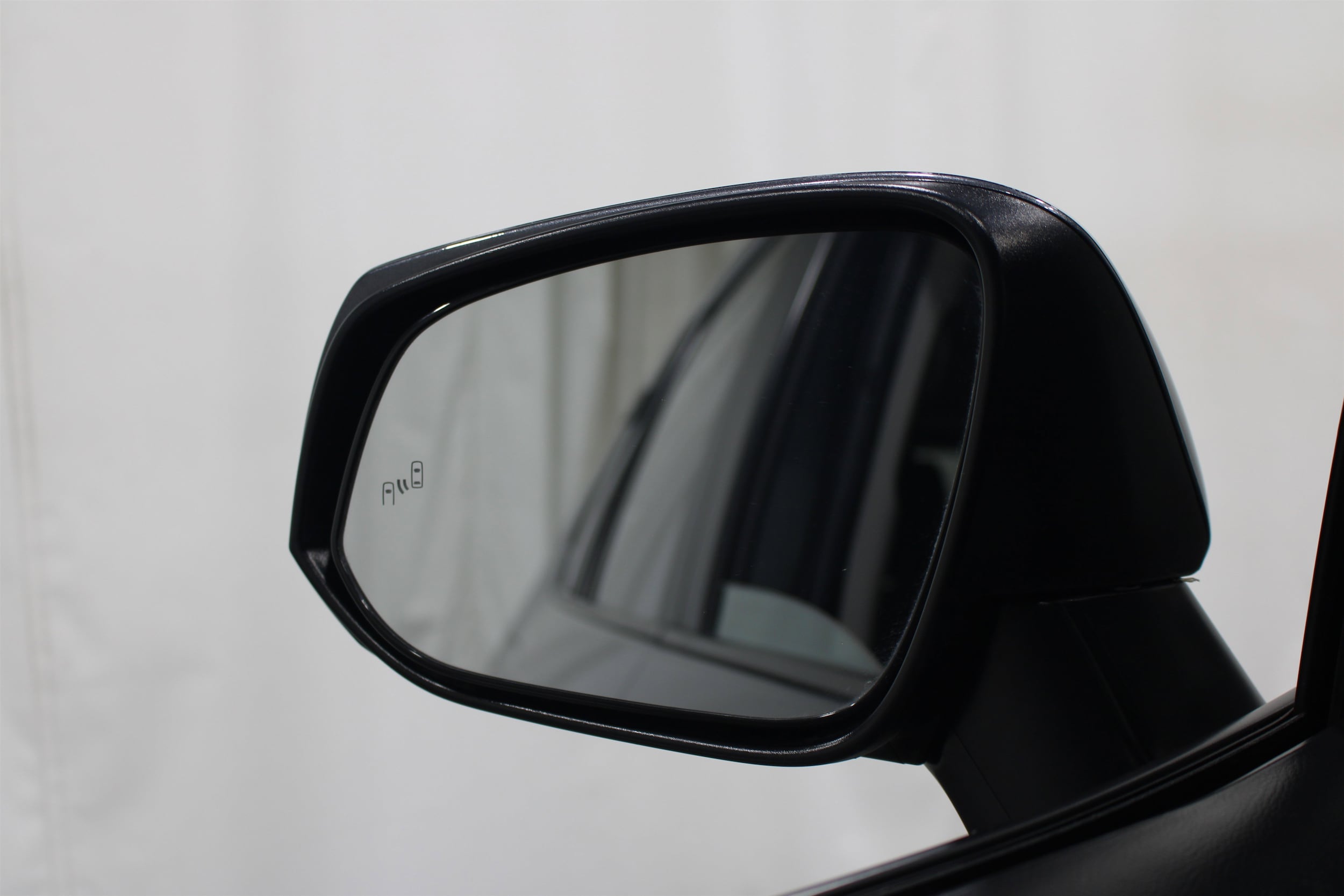 2023 Toyota RAV4 XLE - Photo 9