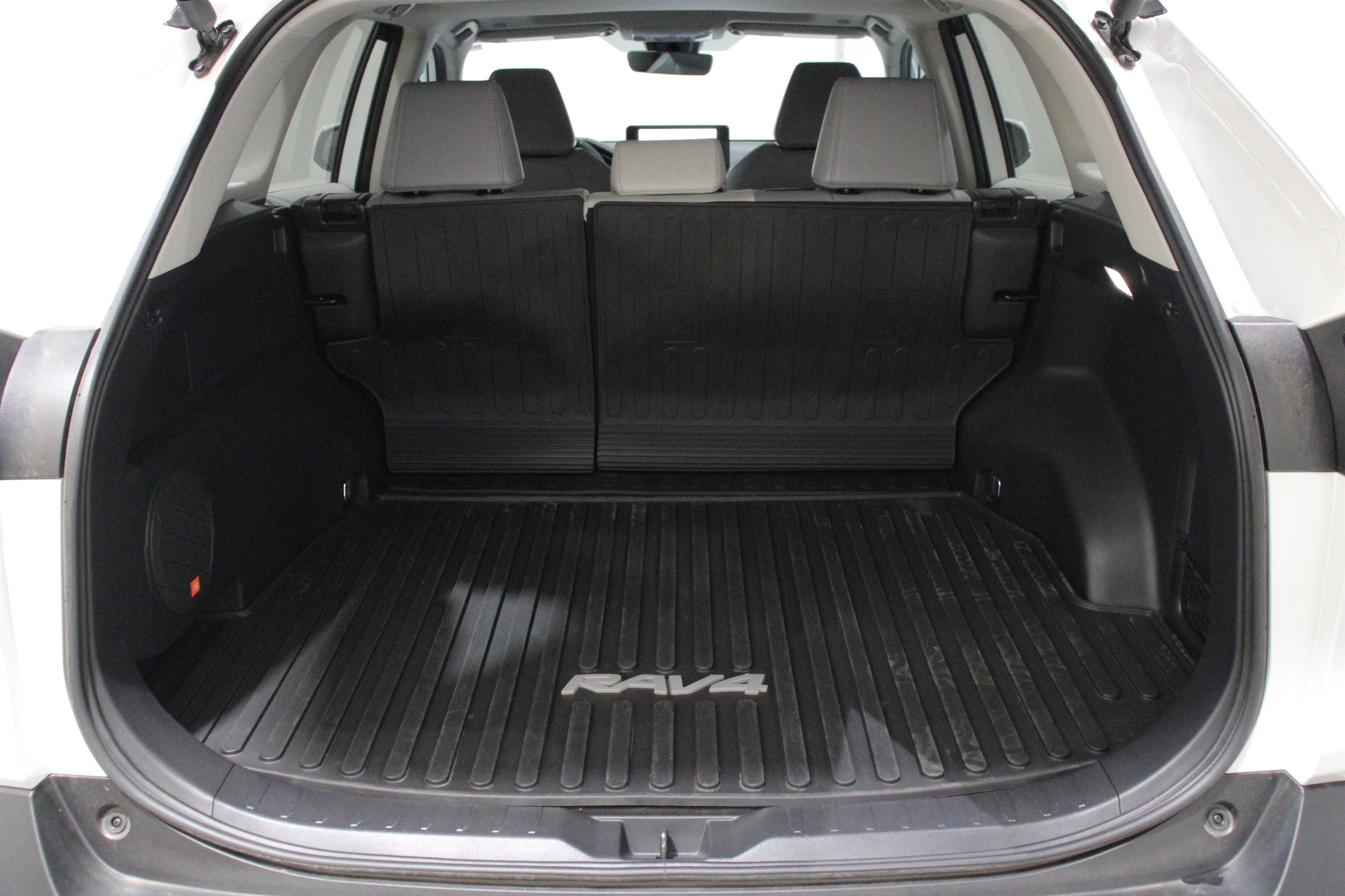 2024 Toyota RAV4 Limited - Photo 25