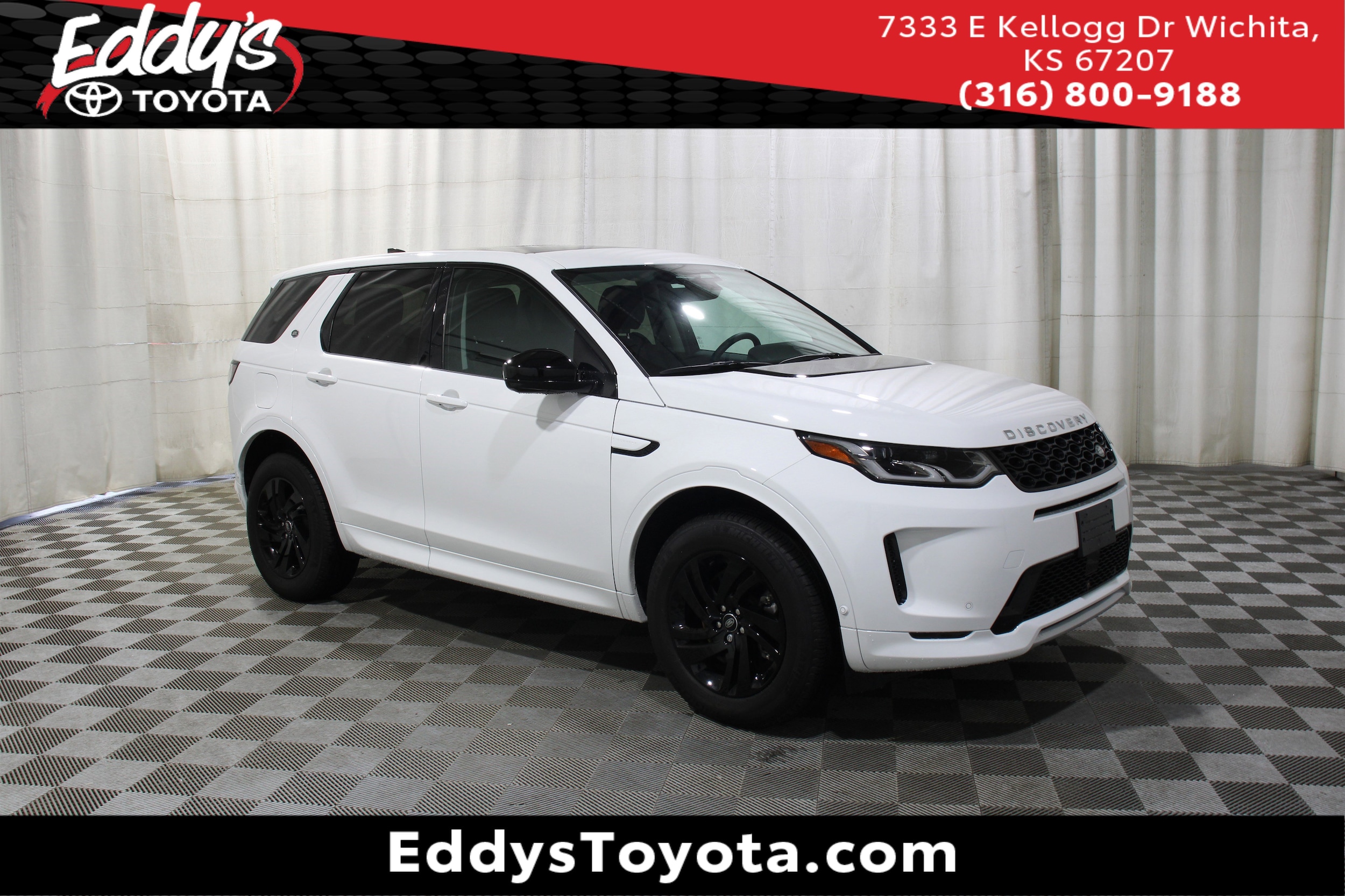 2024 Land Rover Discovery Sport S's photo