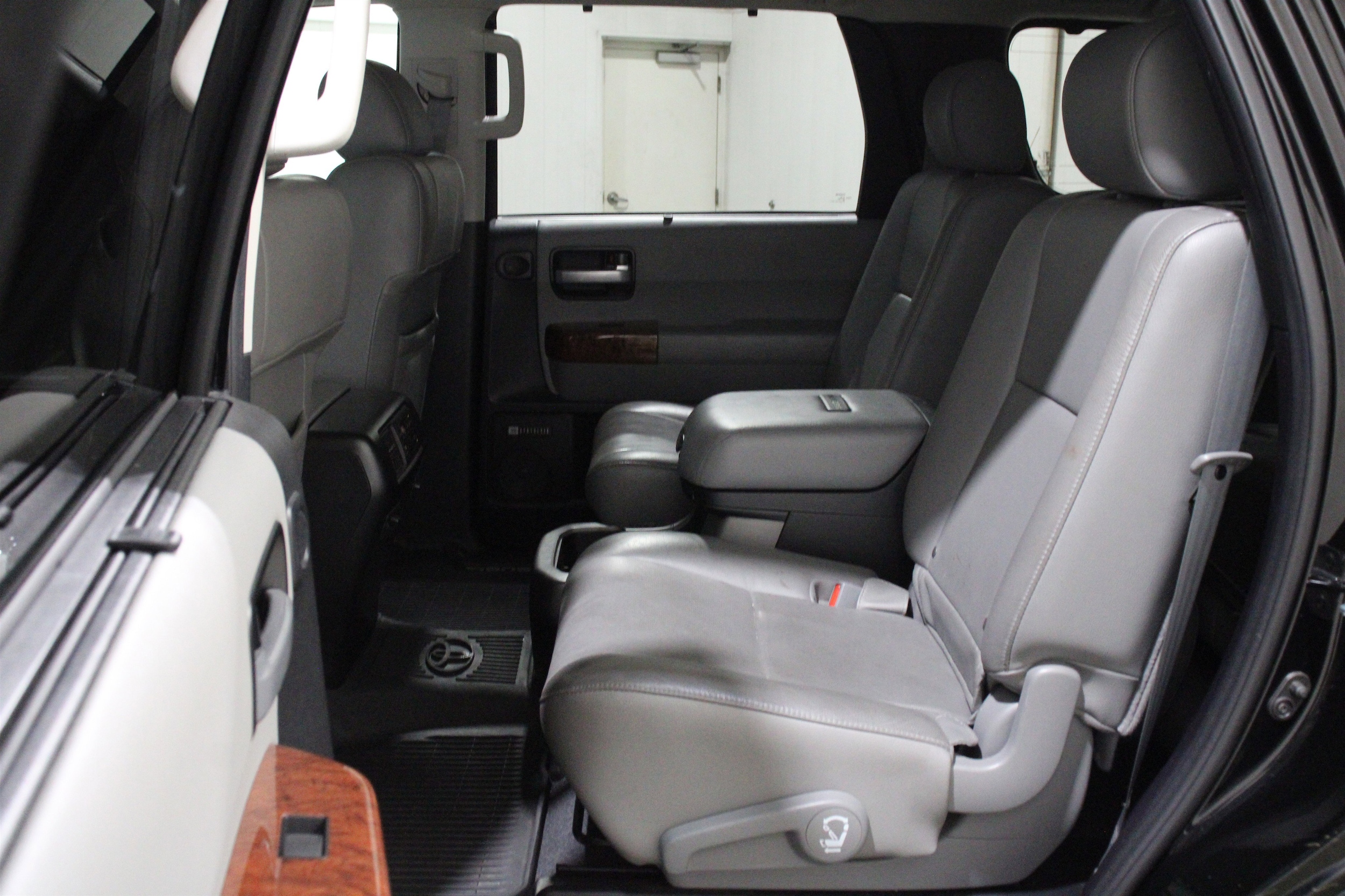 2019 Toyota Sequoia Platinum - Photo 23