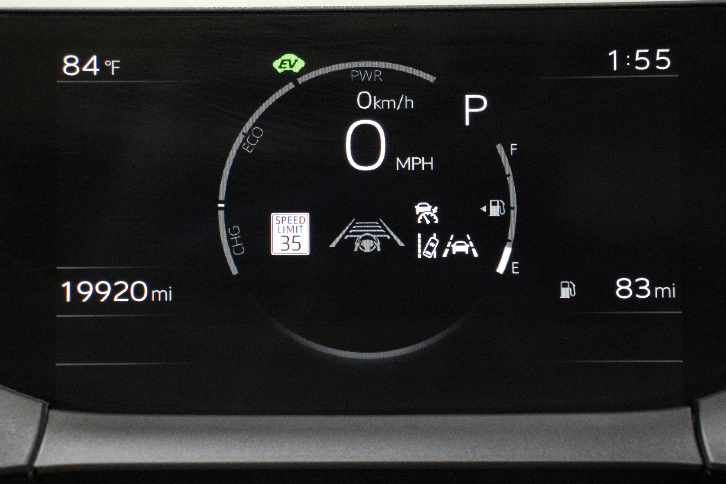 2024 Toyota Prius LE - Photo 14