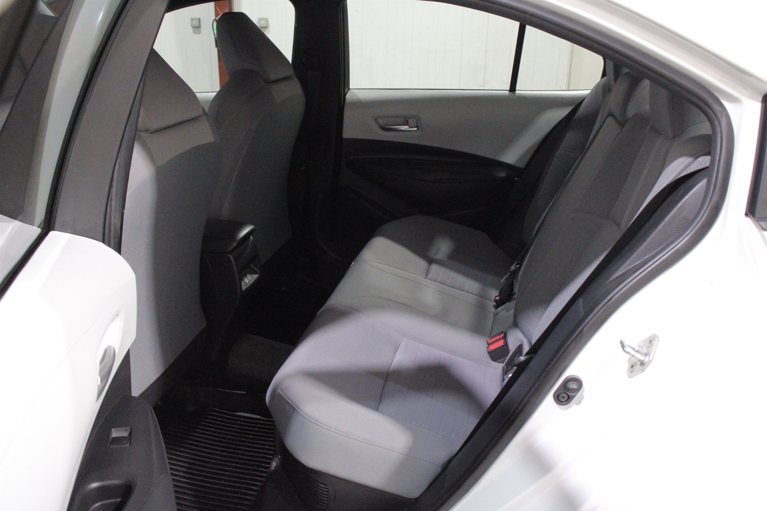 2023 Toyota Corolla SE - Photo 24