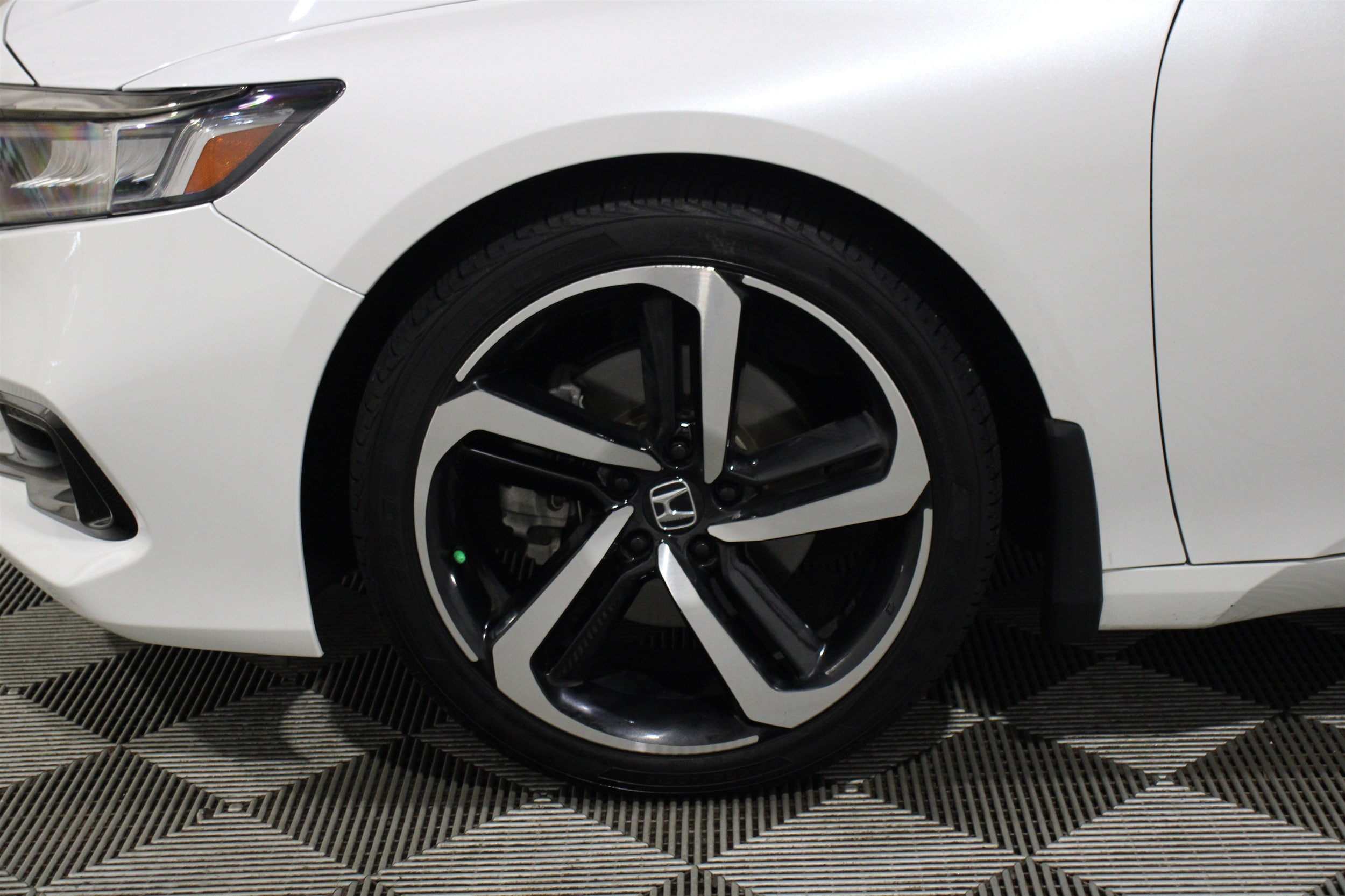2022 Honda Accord Sport - Photo 38