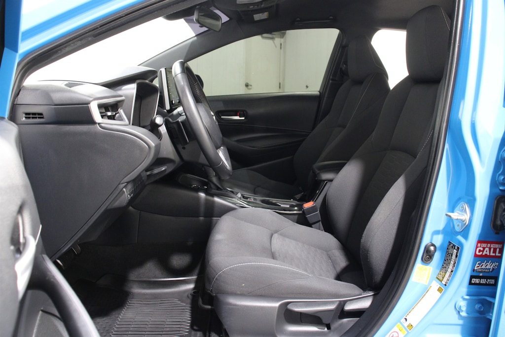 Used 2020 Toyota Corolla Hatchback SE Hatchback