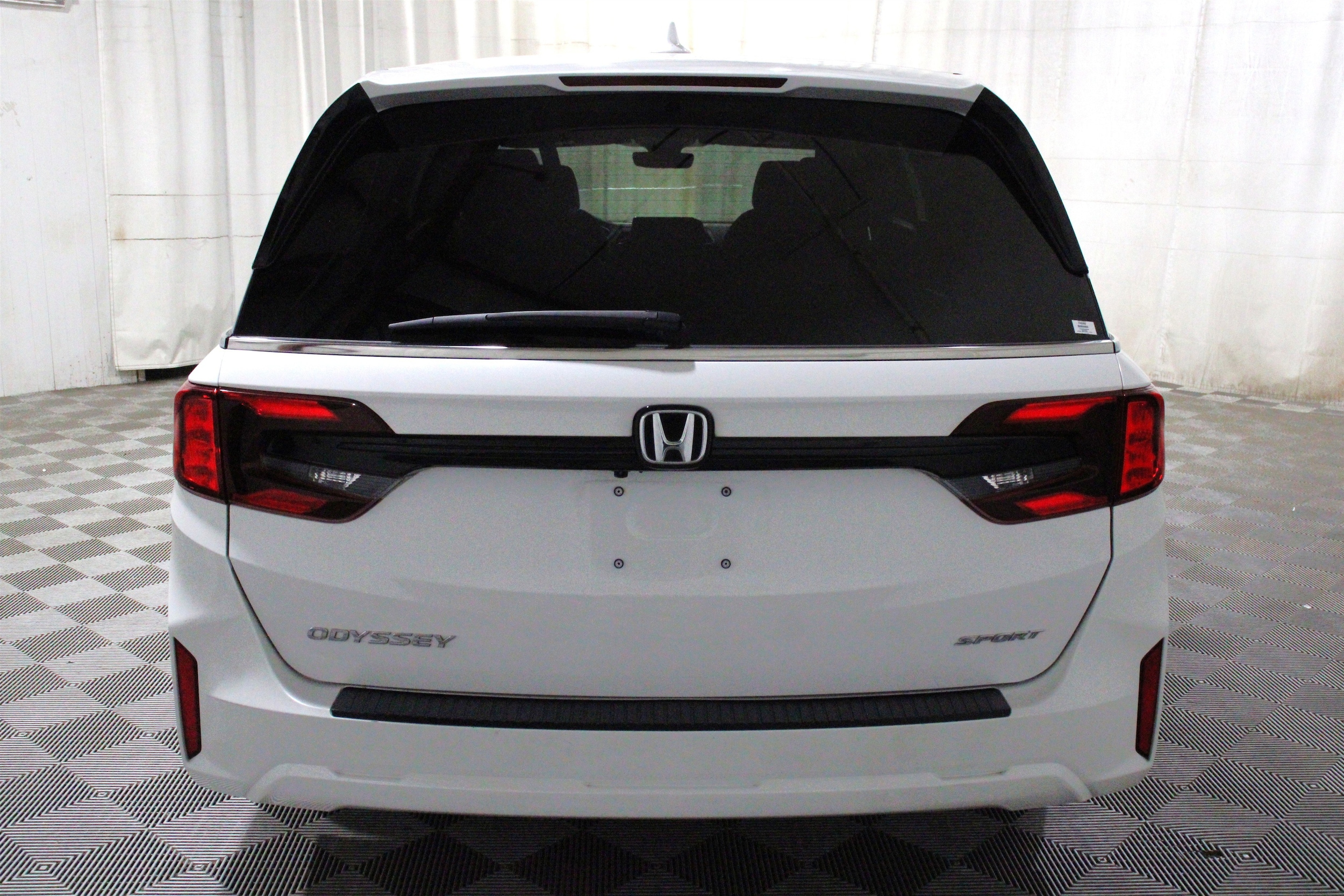 2025 Honda Odyssey Sport L - Photo 35
