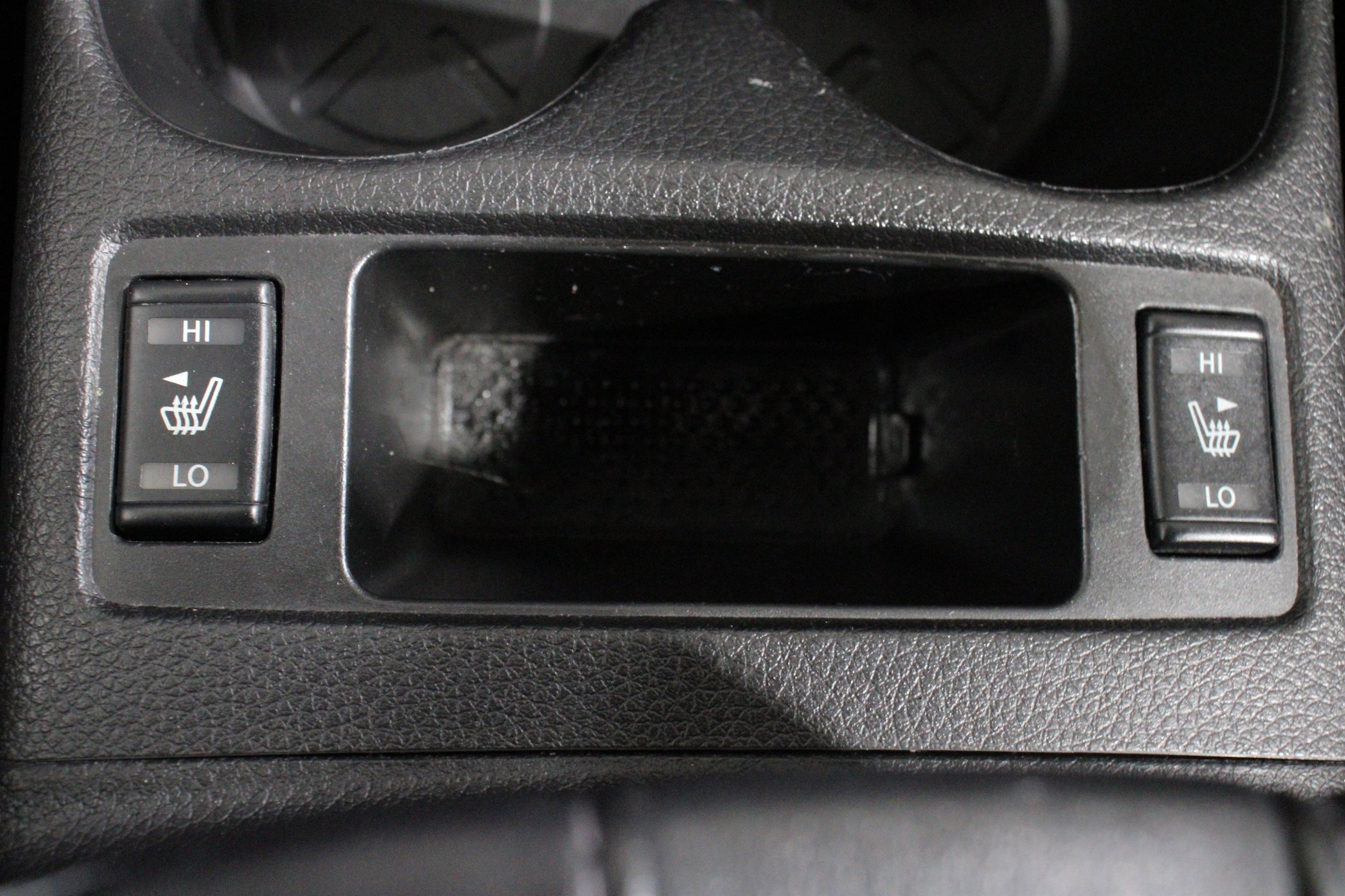2017 Nissan Rogue SV - Photo 18