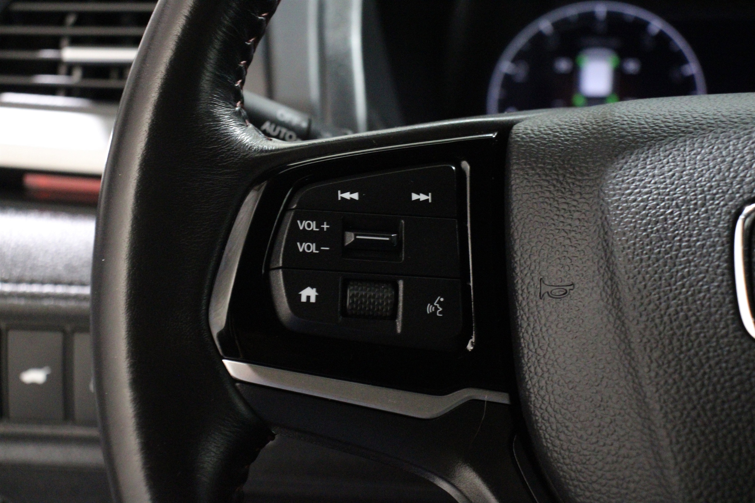 2025 Honda Odyssey Sport L - Photo 9