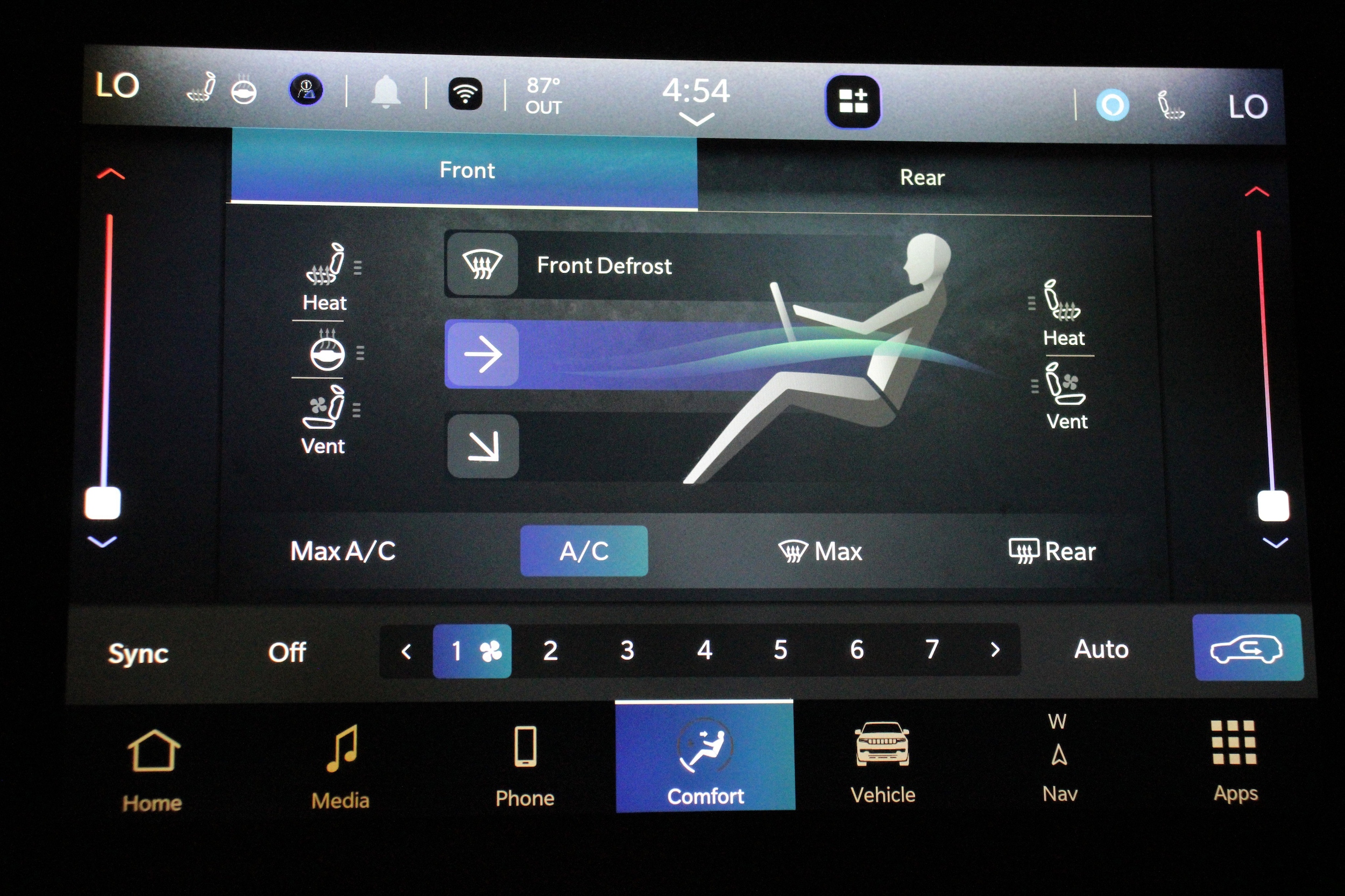 2024 Jeep Wagoneer L Series II - Photo 15