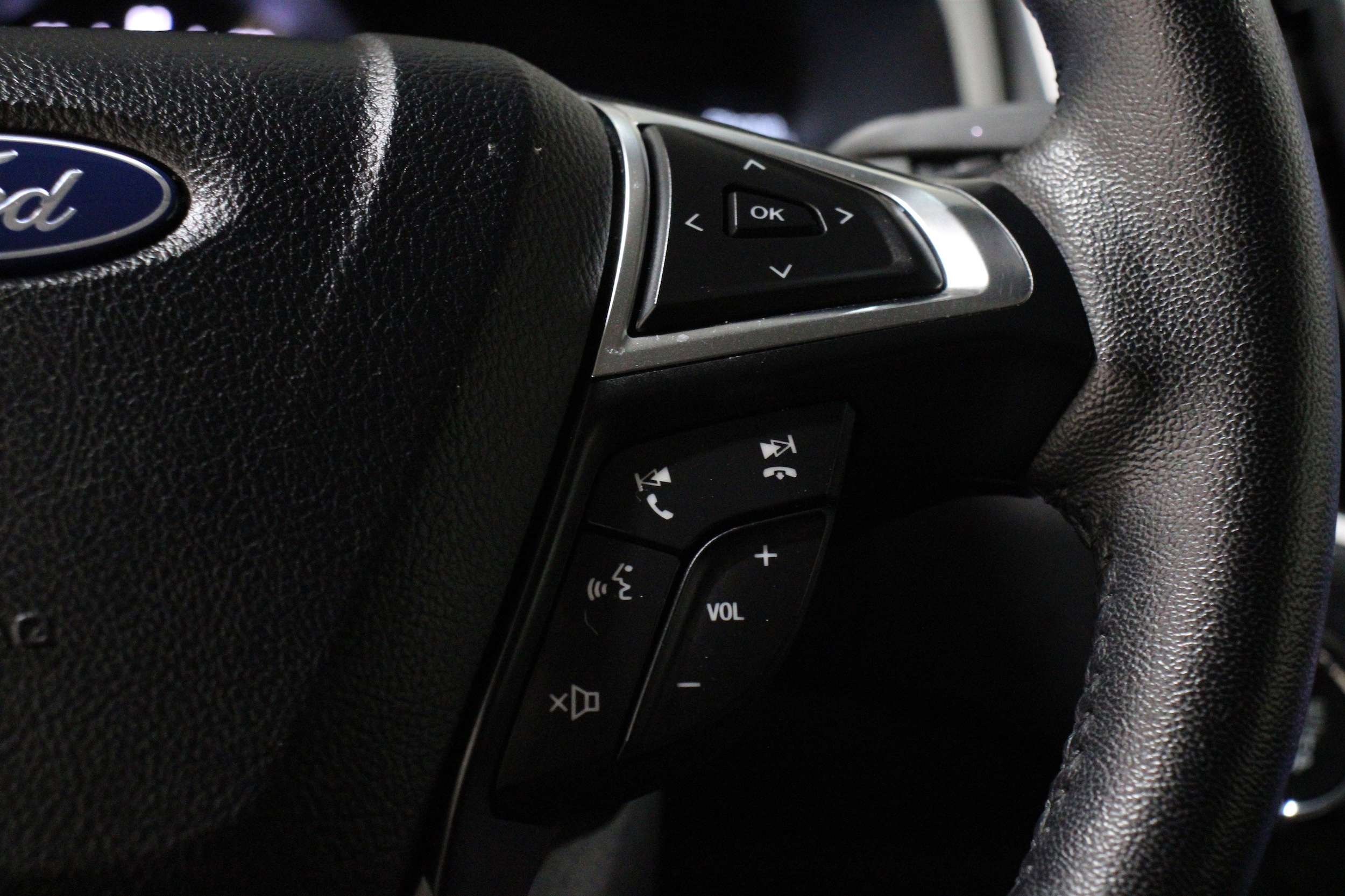2024 Ford Edge SEL - Photo 9