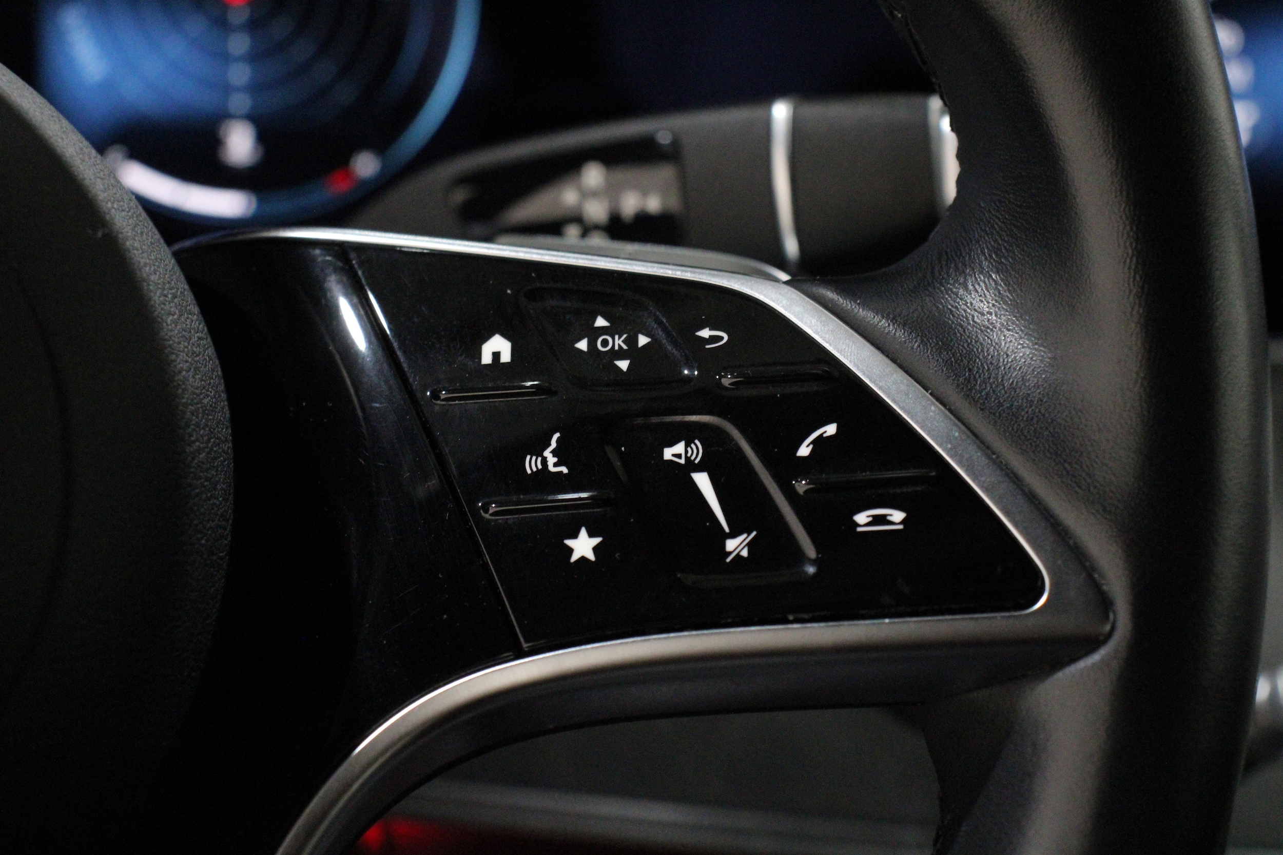 2022 Mercedes-Benz E-Class E350 - Photo 10