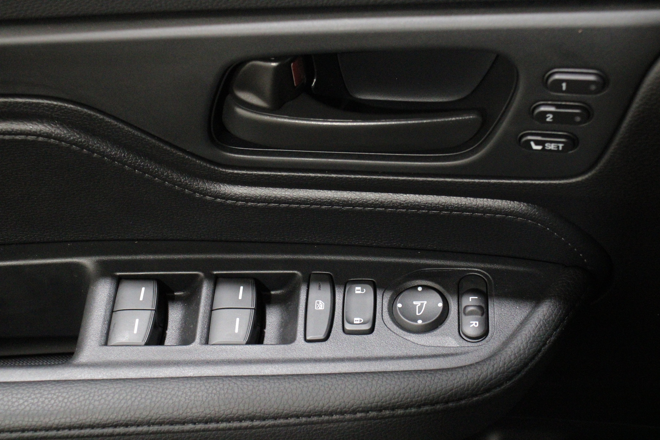 2026 Honda Odyssey EX-L - Photo 7
