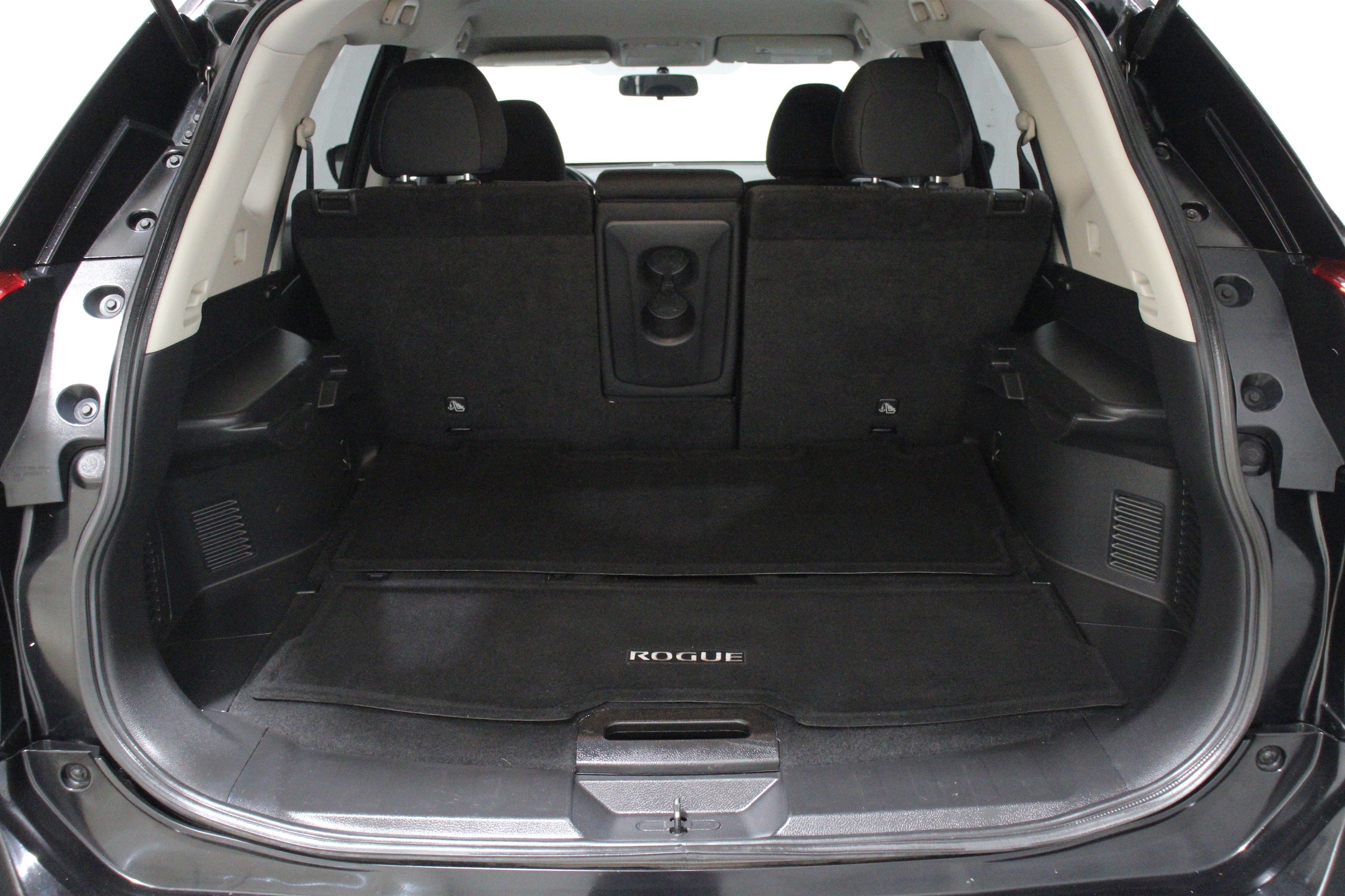 2017 Nissan Rogue SV - Photo 22