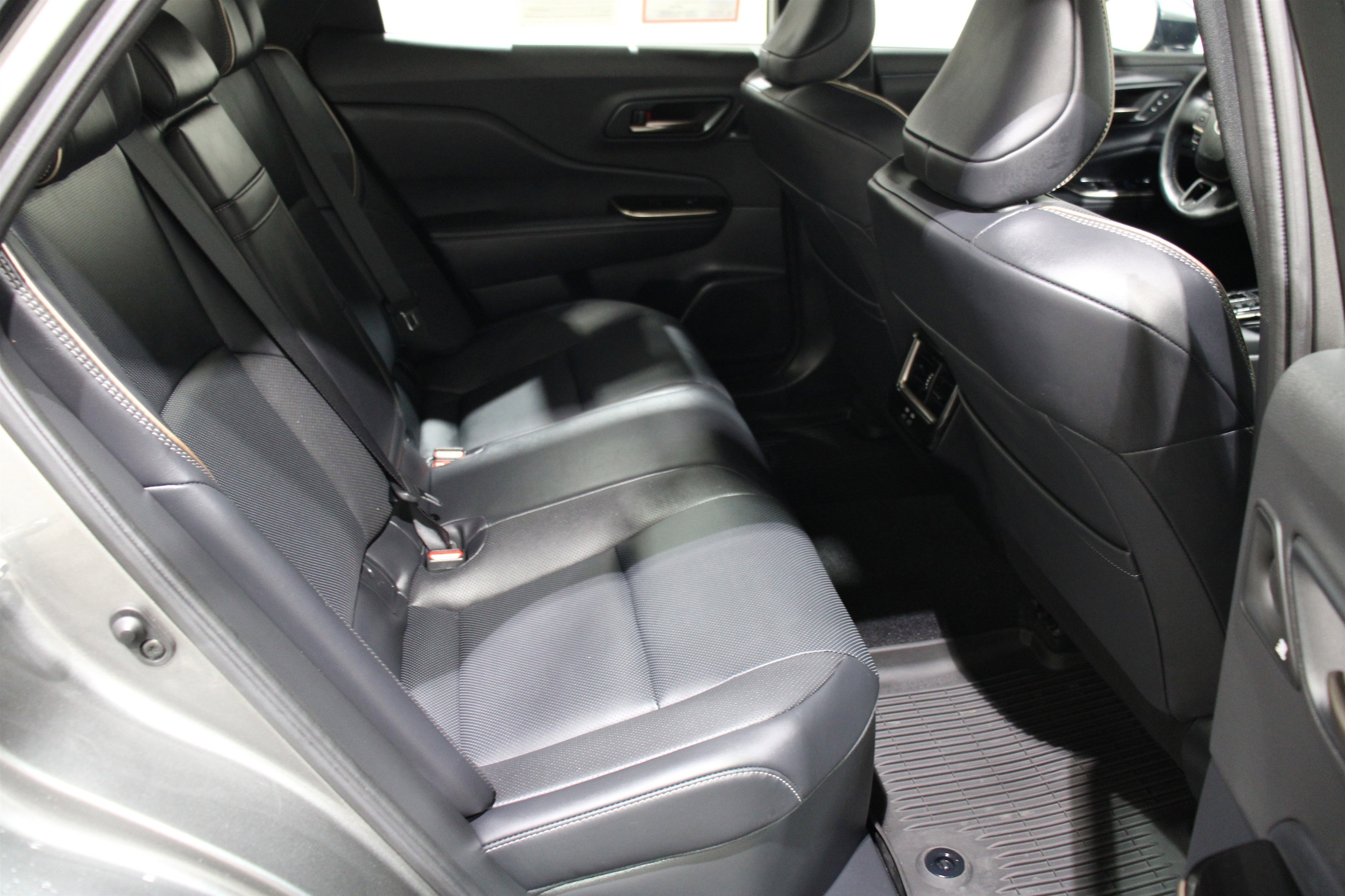 2025 Toyota Crown Limited - Photo 22
