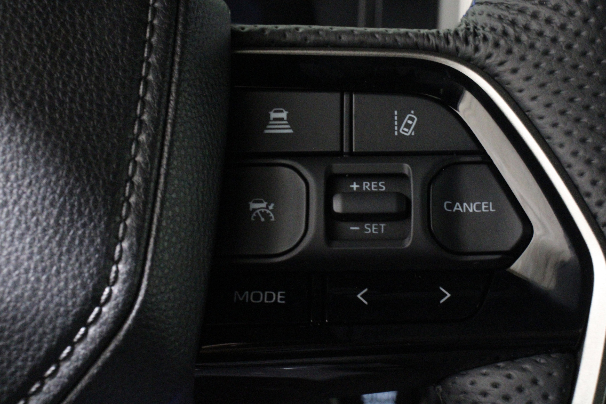 2026 Toyota Tundra Platinum - Photo 10
