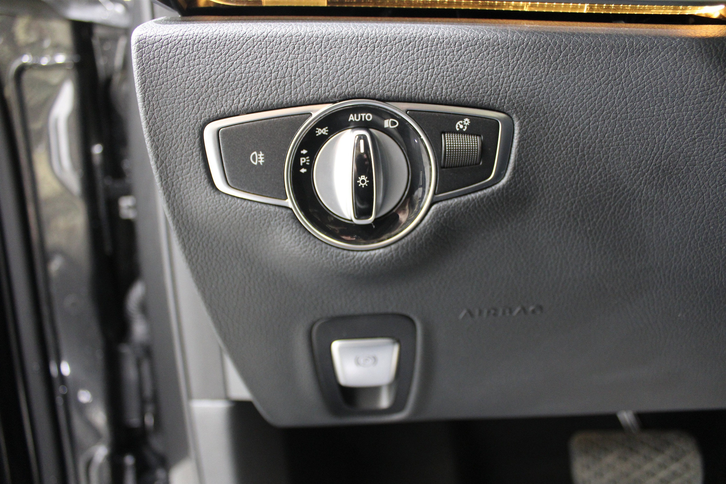 2022 Mercedes-Benz E-Class E350 - Photo 7