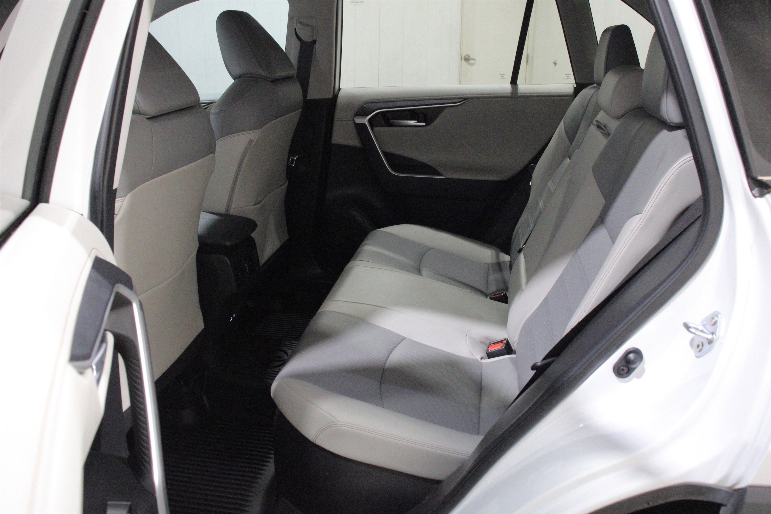 2024 Toyota RAV4 Limited - Photo 24