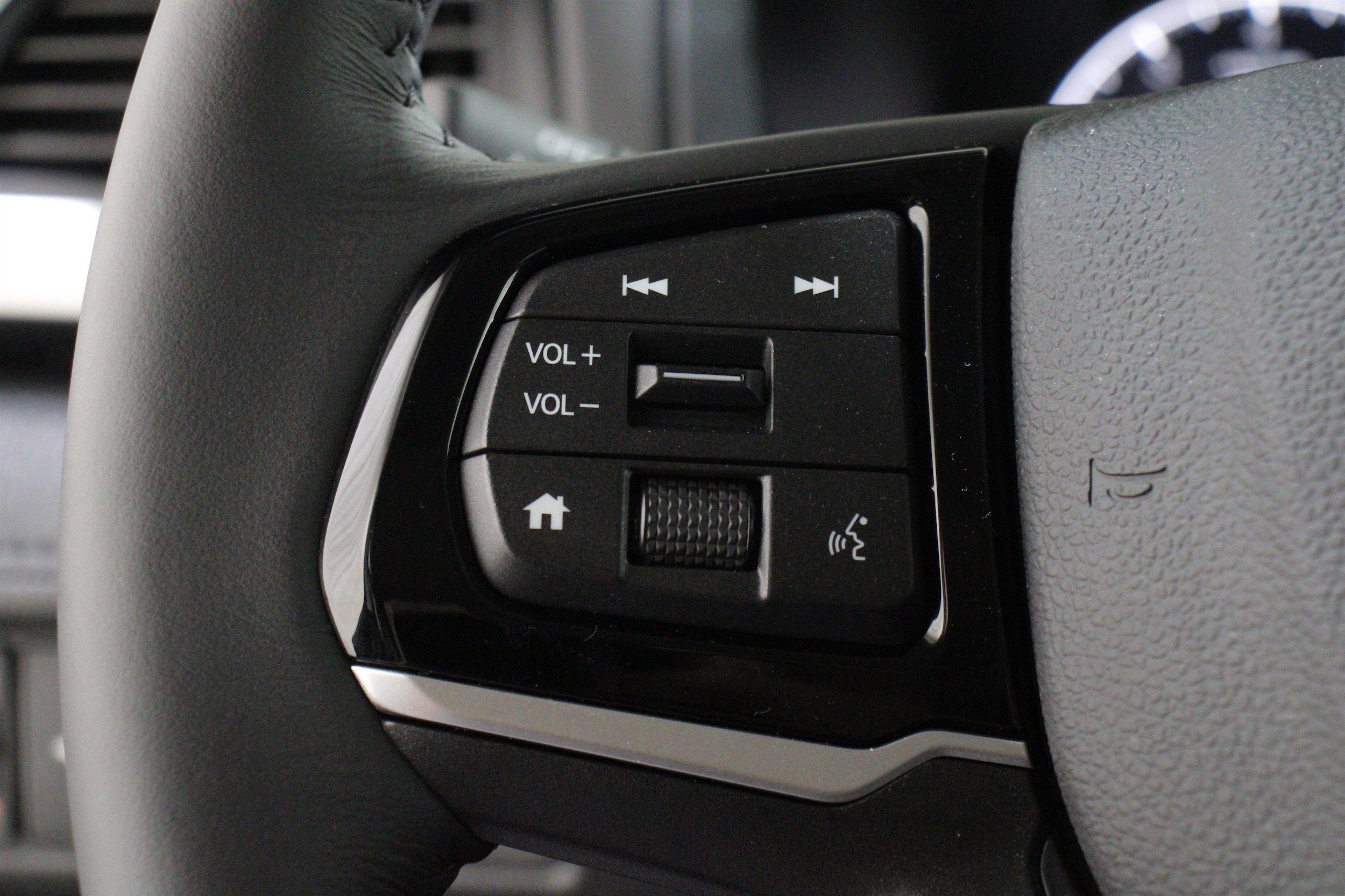 2026 Honda Odyssey EX-L - Photo 9