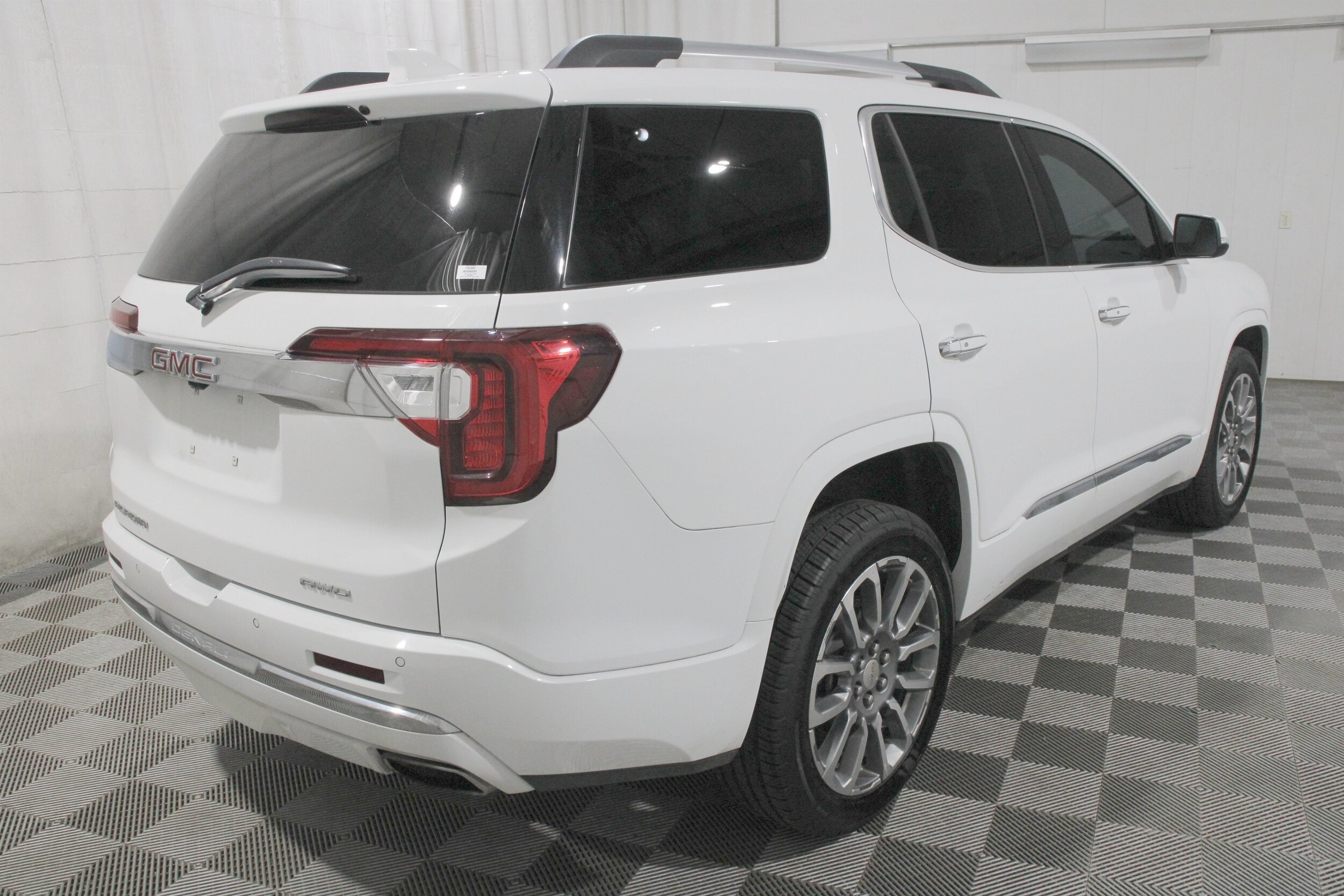 2023 GMC Acadia Denali - Photo 36