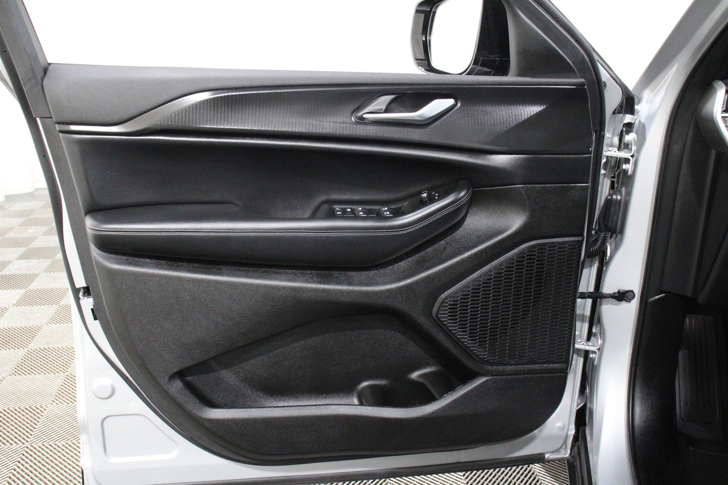 2025 Jeep Grand Cherokee Altitude - Photo 6